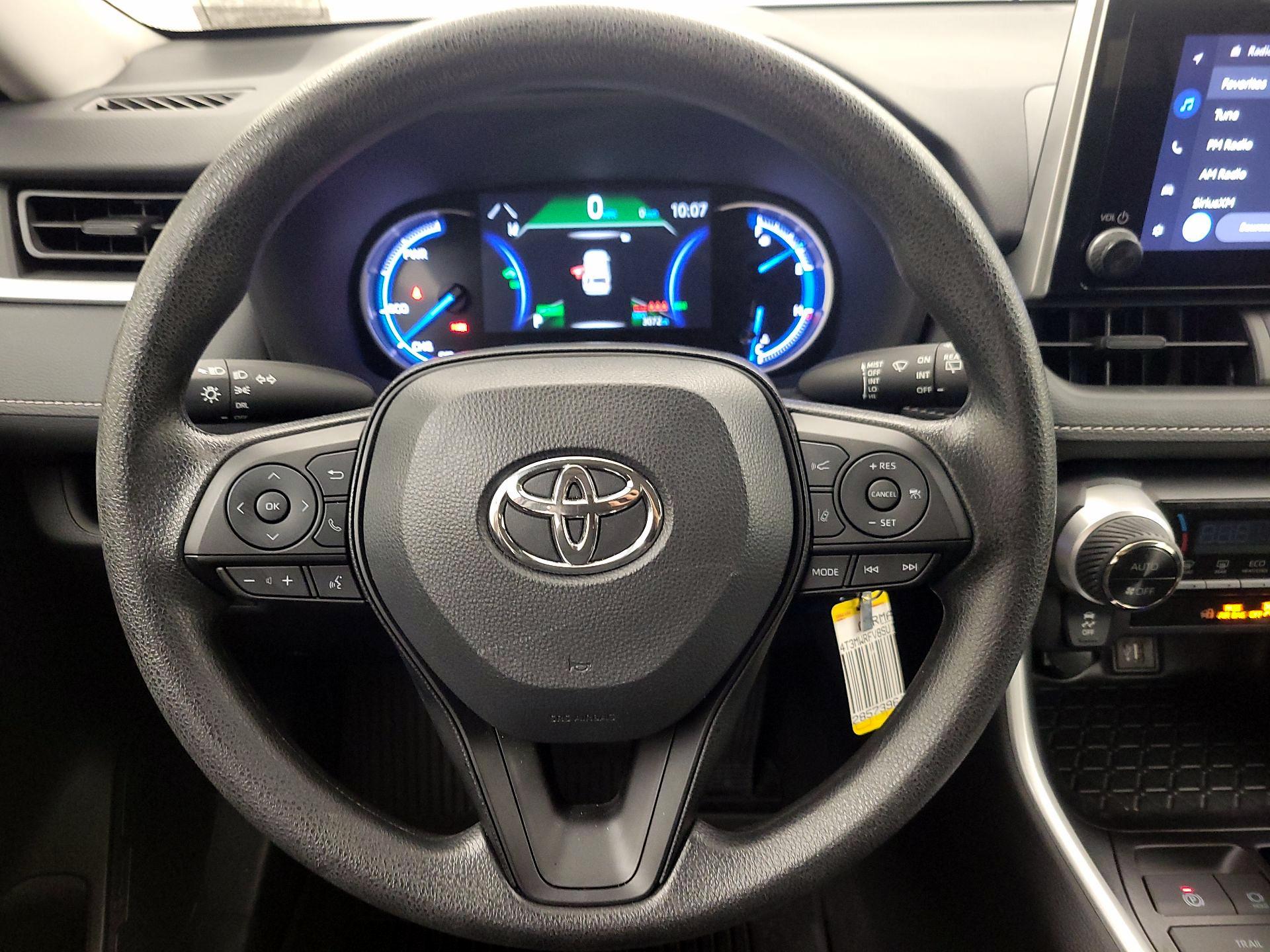 Thumbnail: 2025 Toyota RAV4 - 10