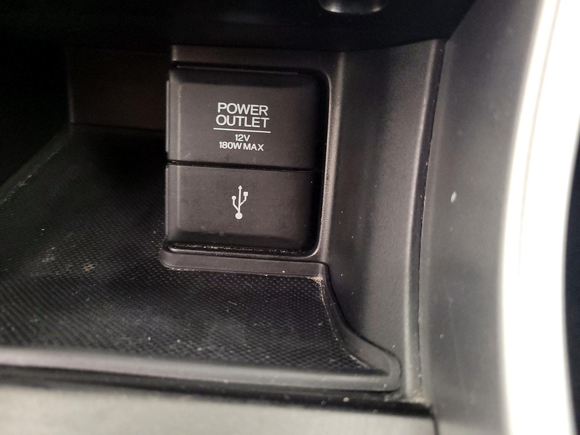 Thumbnail: 2015 Honda Accord - 17