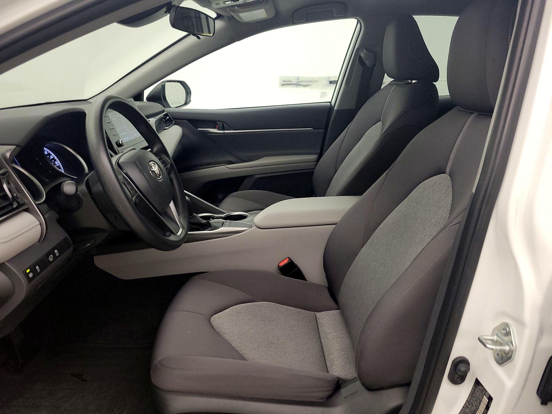 Thumbnail: 2022 Toyota Camry - 9