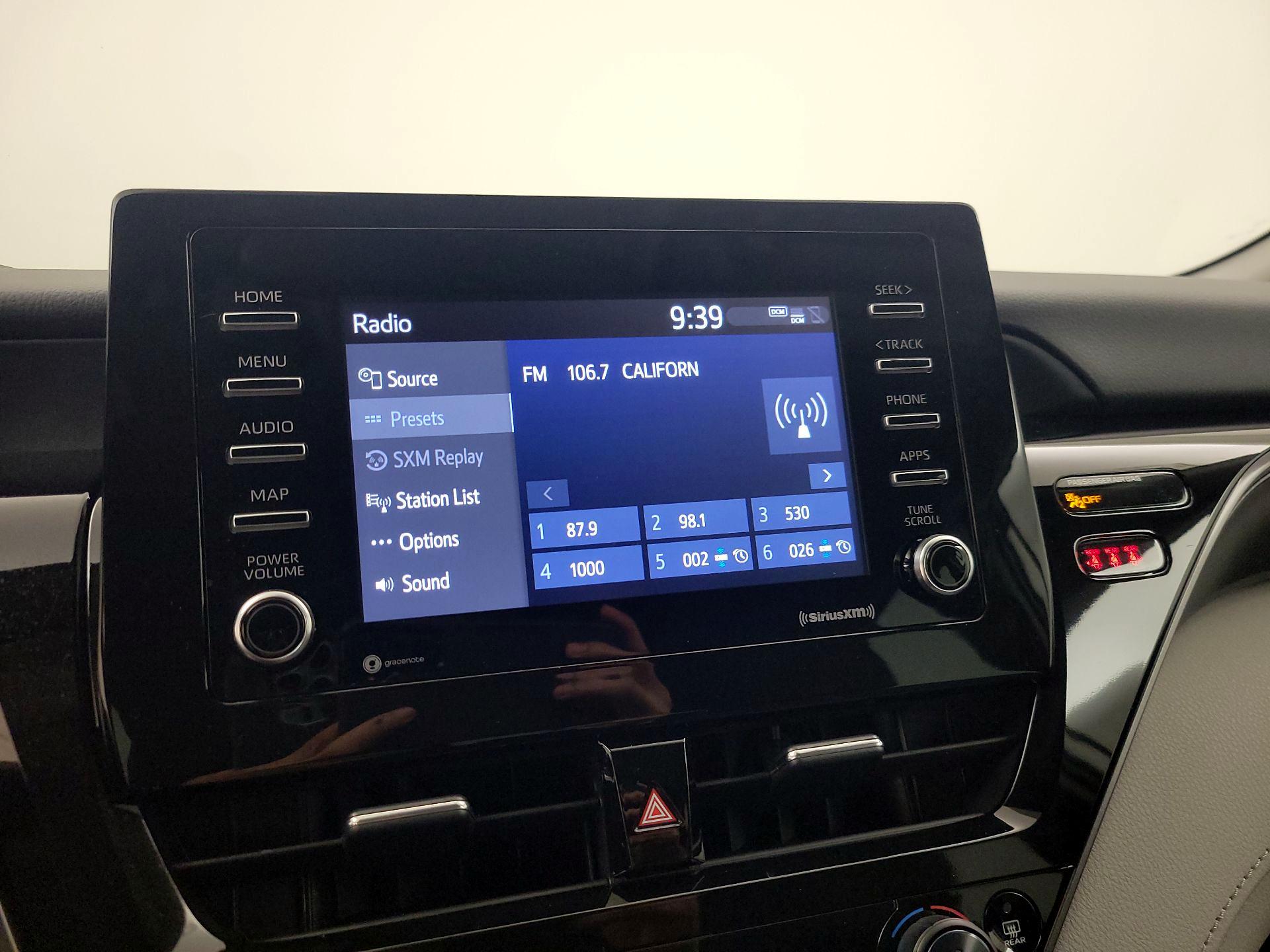 Thumbnail: 2022 Toyota Camry - 13