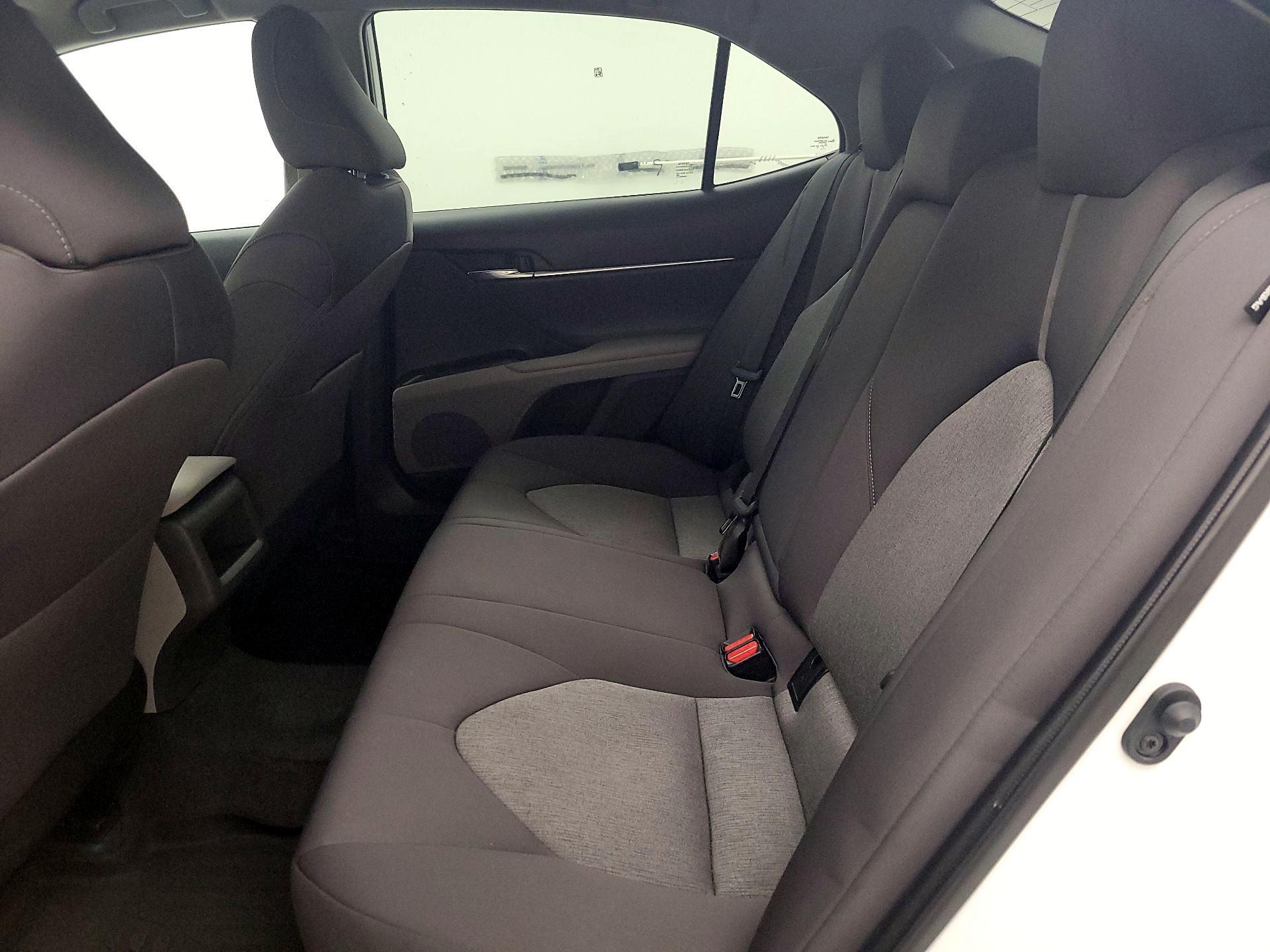 Thumbnail: 2022 Toyota Camry - 17