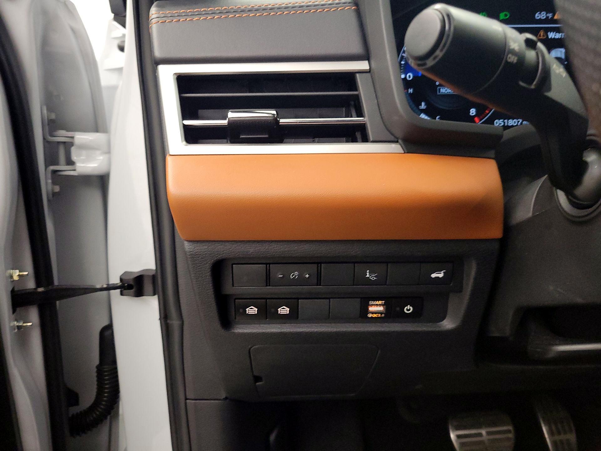 Thumbnail: 2022 Mitsubishi Outlander - 13