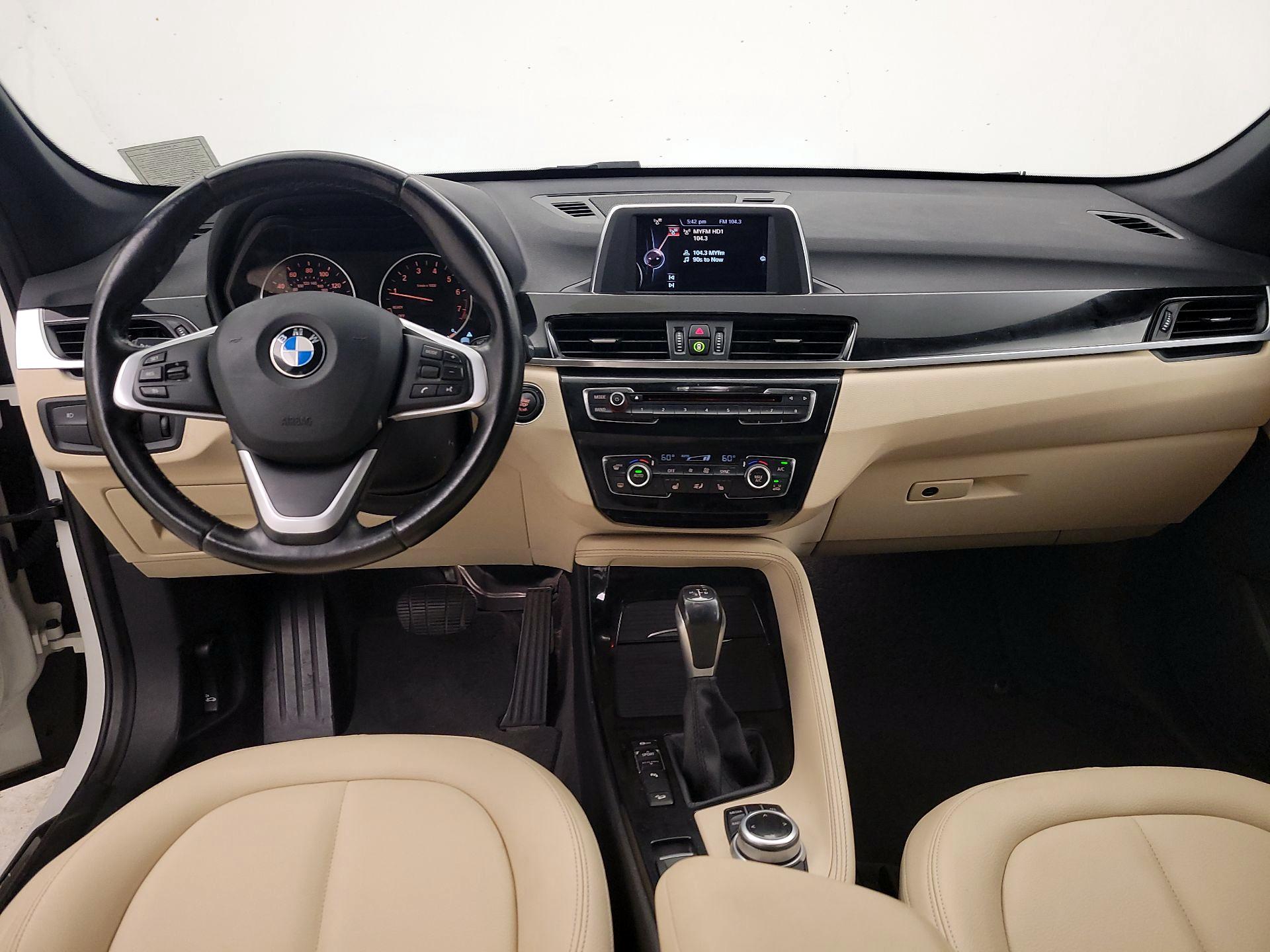 Thumbnail: 2016 BMW X1 - 9
