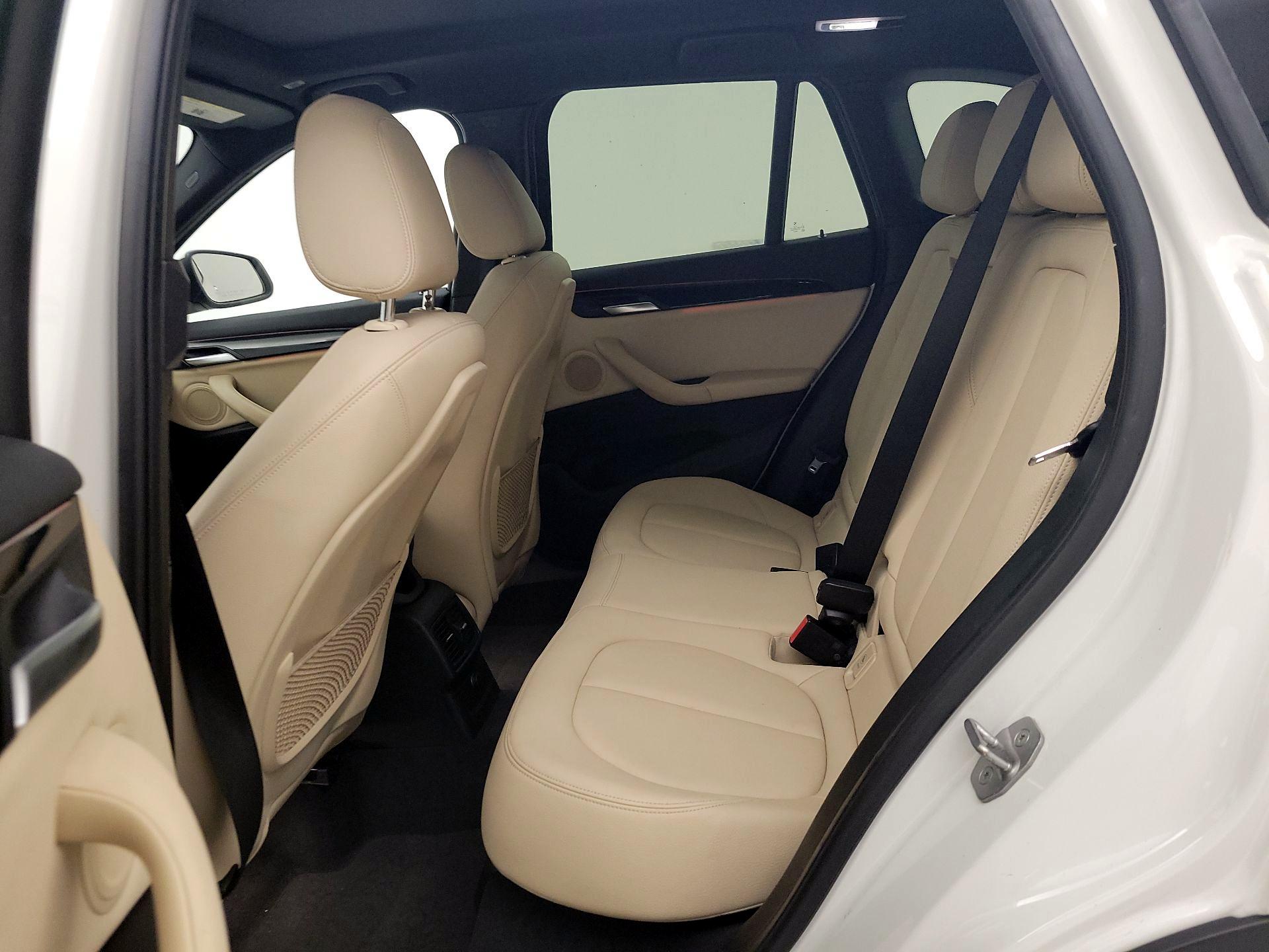 Thumbnail: 2016 BMW X1 - 19