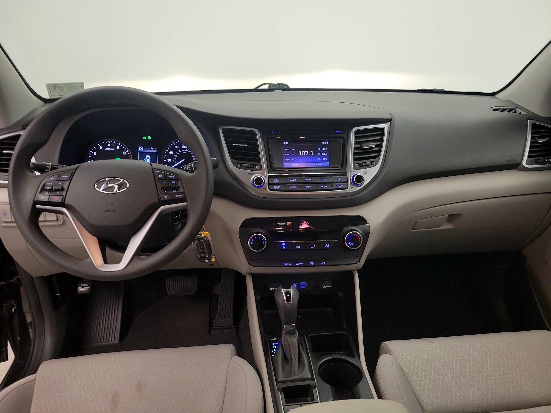 Thumbnail: 2016 Hyundai Tucson - 9