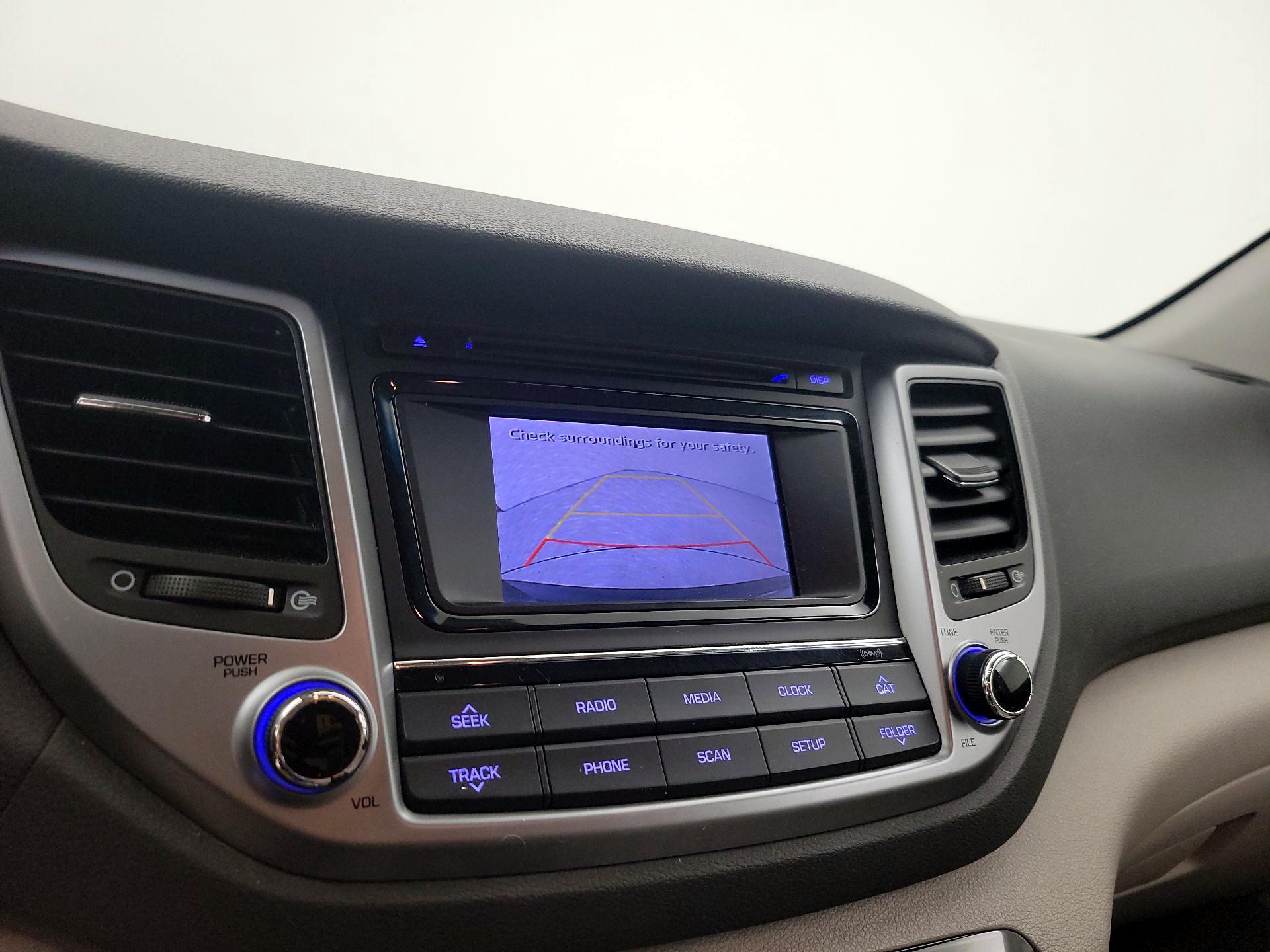 Thumbnail: 2016 Hyundai Tucson - 14