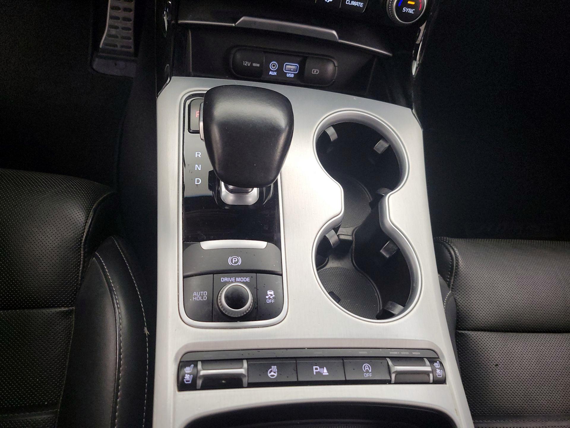 Thumbnail: 2018 Kia Stinger - 17