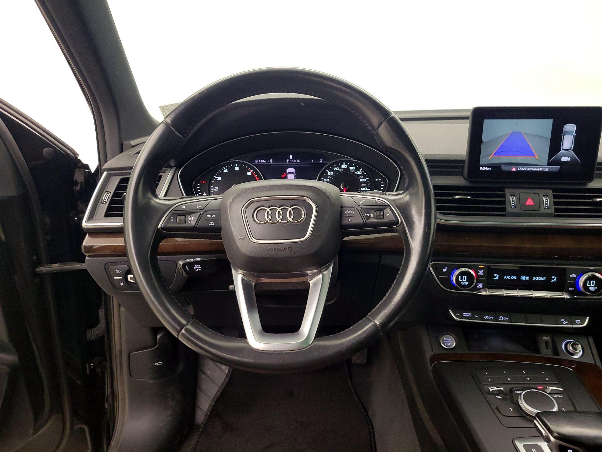 Thumbnail: 2019 Audi Q5 - 10