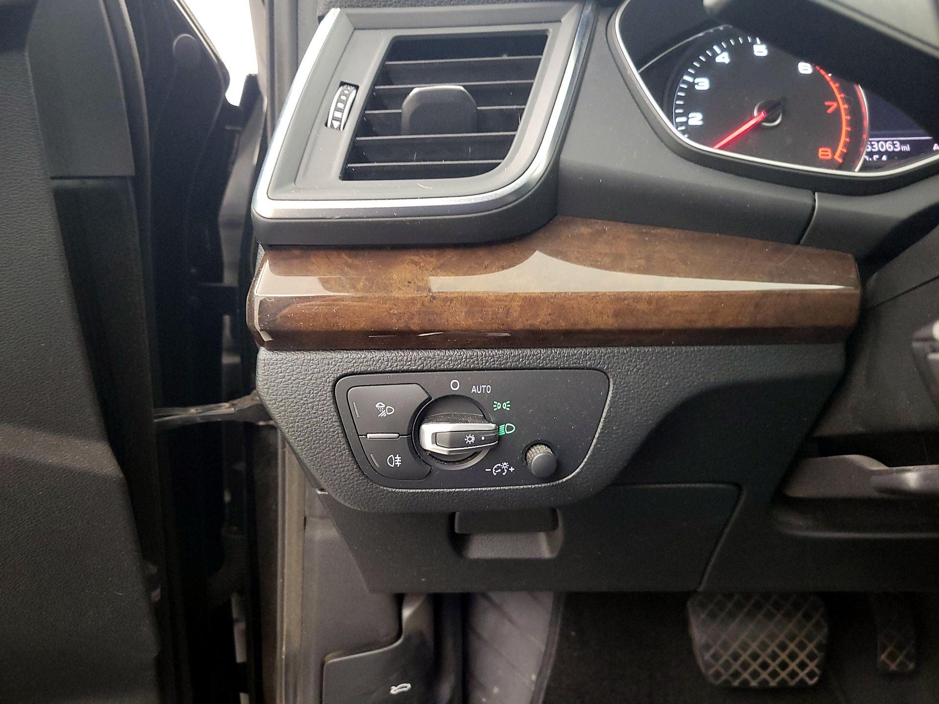 Thumbnail: 2019 Audi Q5 - 13