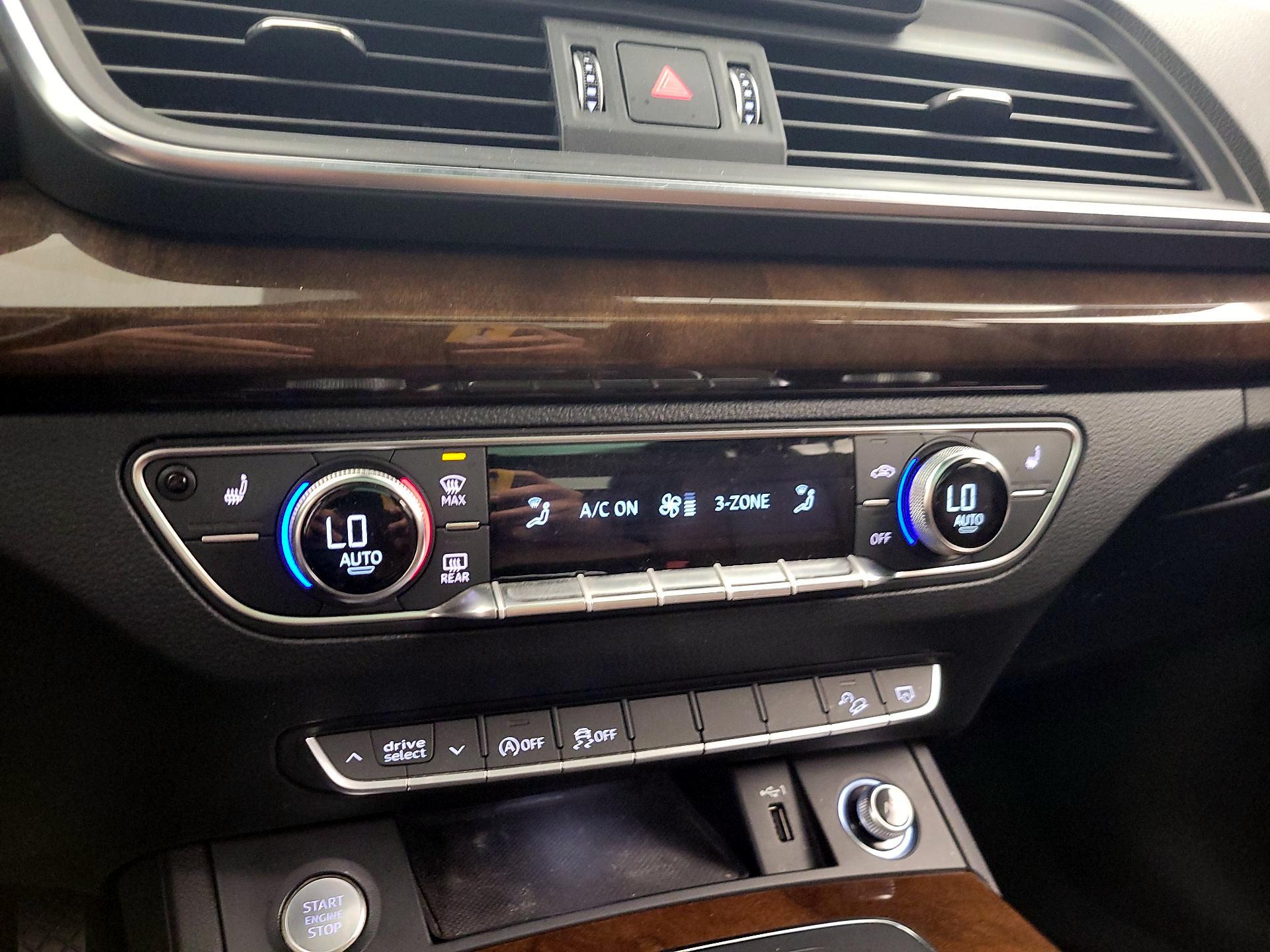 Thumbnail: 2019 Audi Q5 - 16