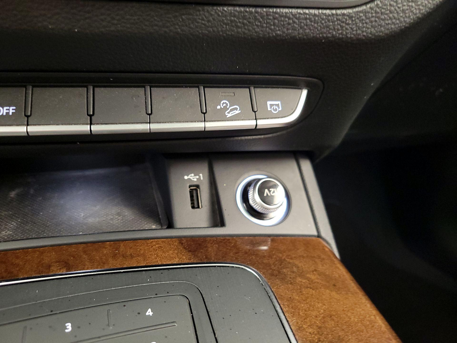 Thumbnail: 2019 Audi Q5 - 18