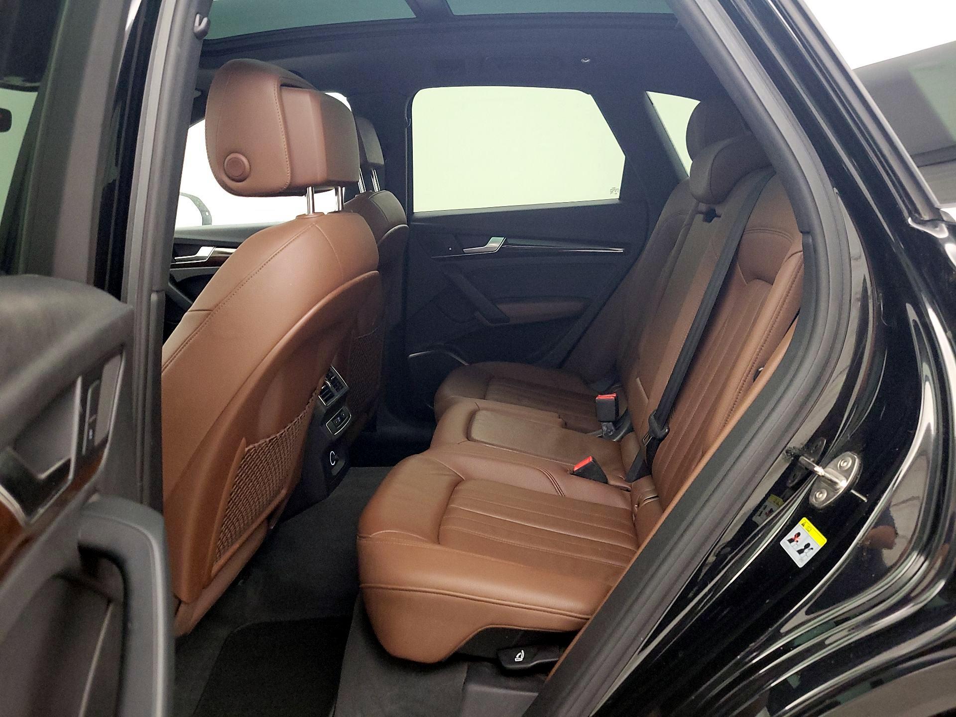 Thumbnail: 2019 Audi Q5 - 19