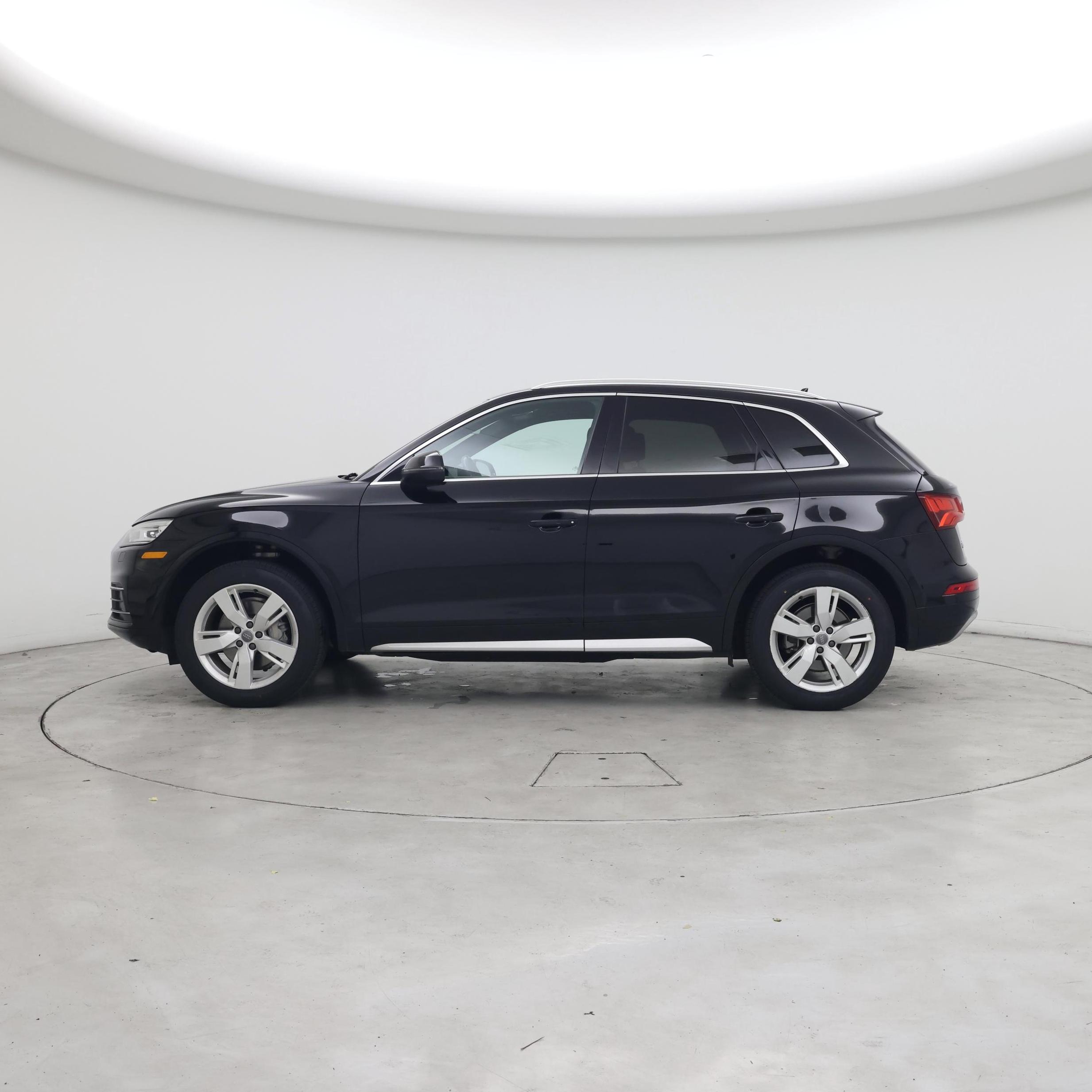 Thumbnail: 2019 Audi Q5 - 3