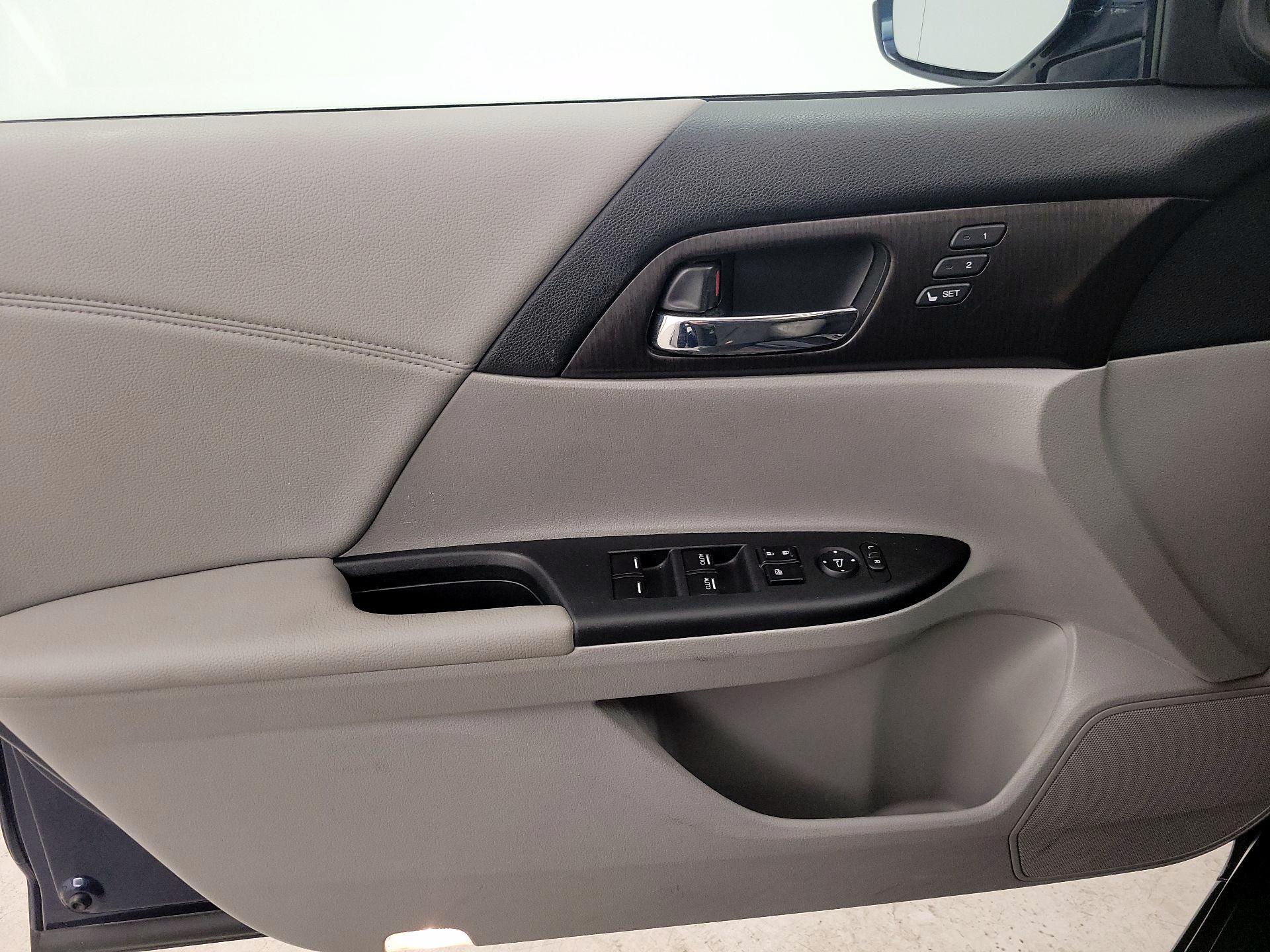 Thumbnail: 2014 Honda Accord - 12