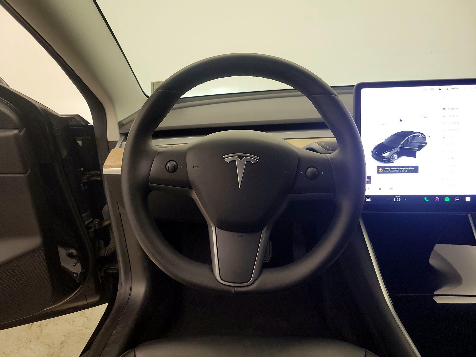 Thumbnail: 2020 Tesla Model 3 - 10