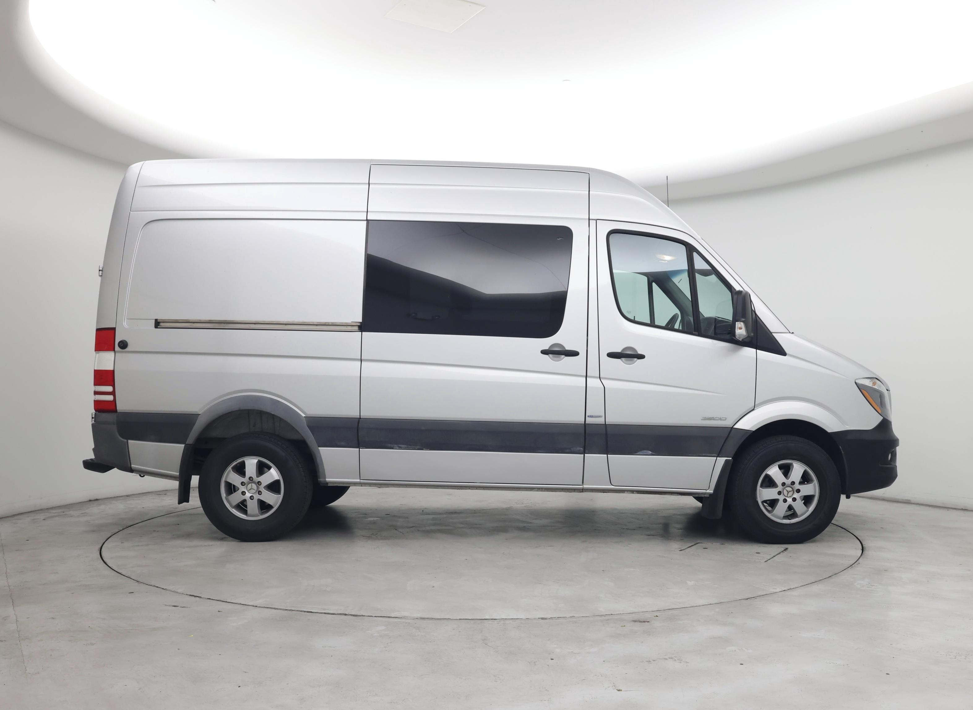 Thumbnail: 2015 Mercedes-Benz Sprinter - 7
