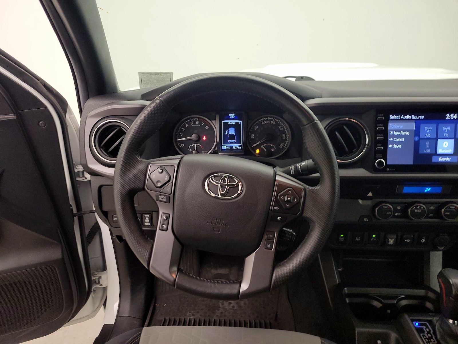2022 Toyota Tacoma TRD Sport - Photo 11