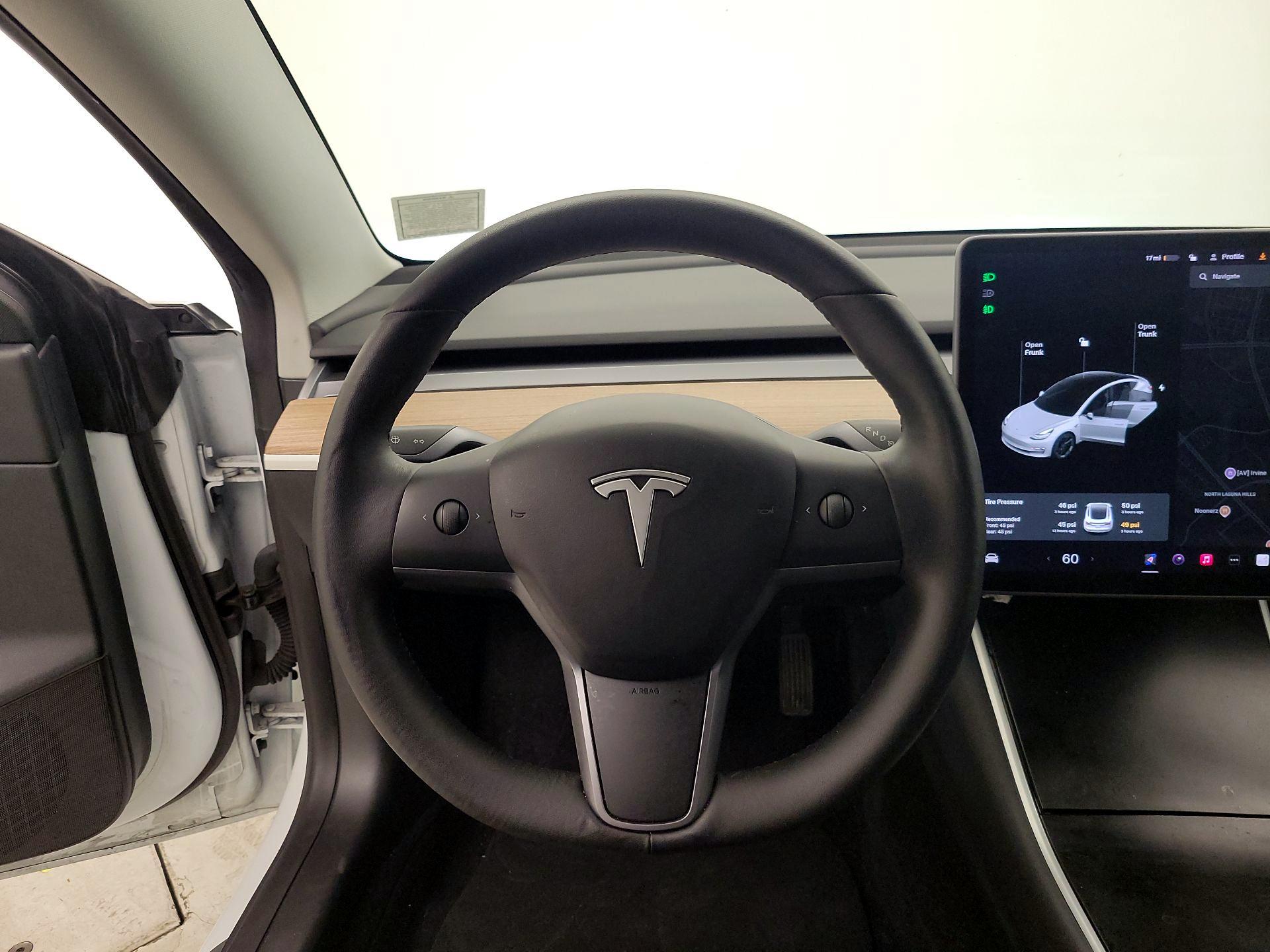 Thumbnail: 2020 Tesla Model 3 - 10