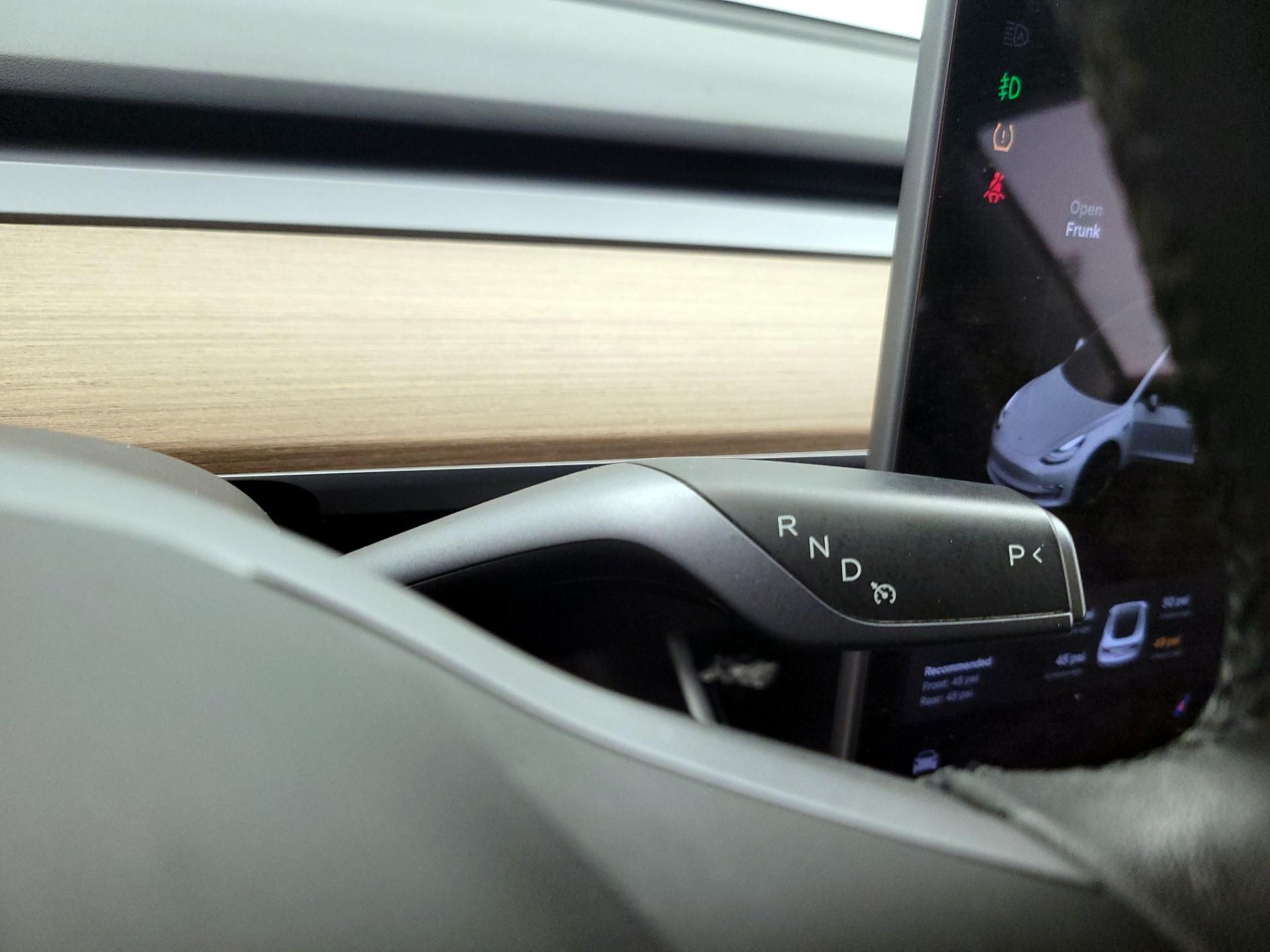 Thumbnail: 2020 Tesla Model 3 - 17