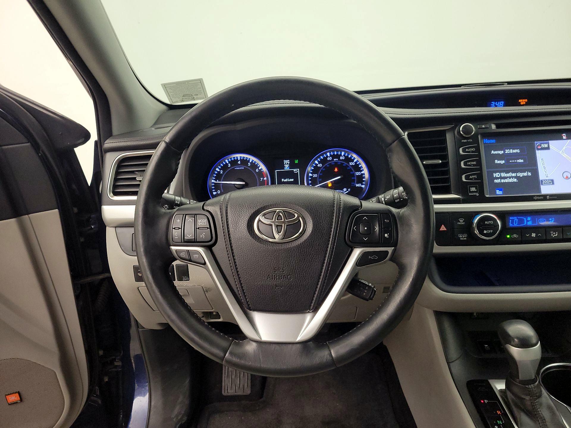 Thumbnail: 2014 Toyota Highlander - 10