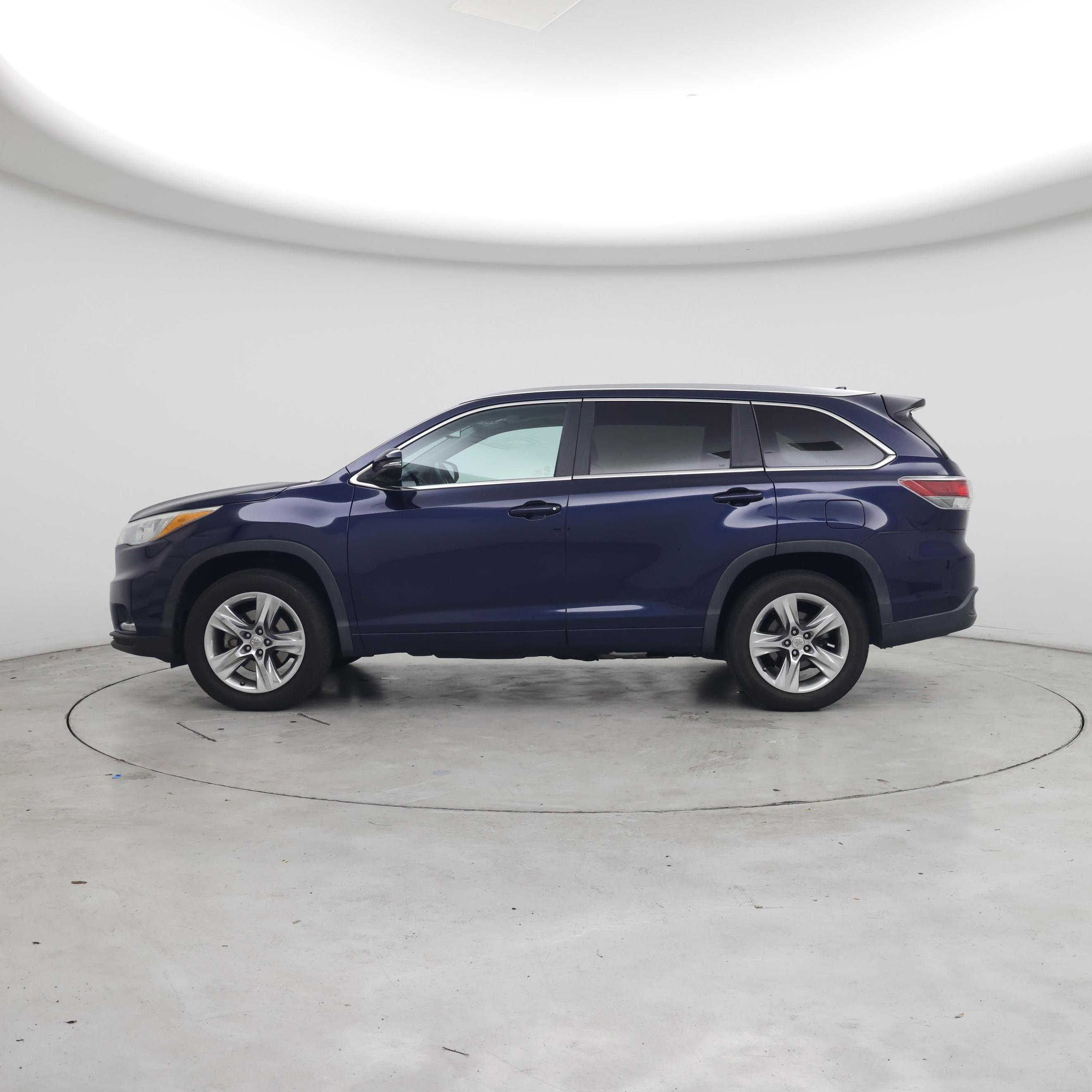Thumbnail: 2014 Toyota Highlander - 3