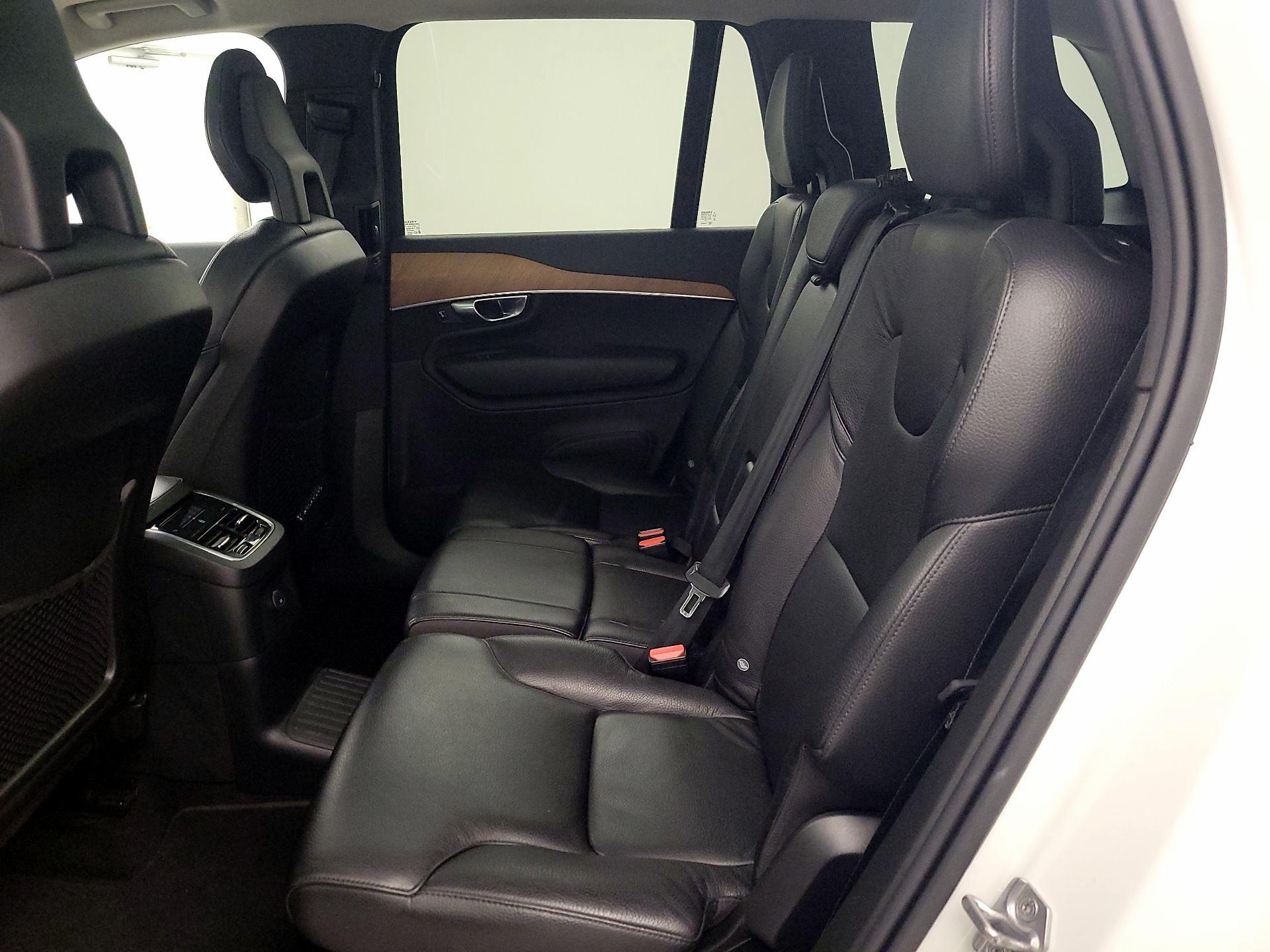 Thumbnail: 2021 Volvo XC90 - 18