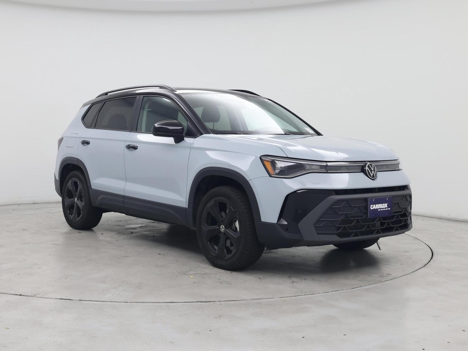 2025 Volkswagen Taos SE Black - Photo 2