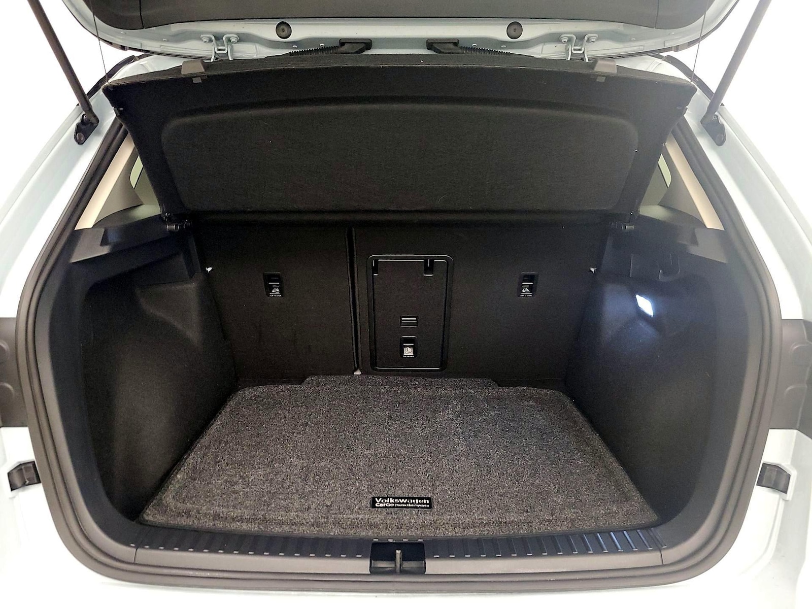 2025 Volkswagen Taos SE Black - Photo 21