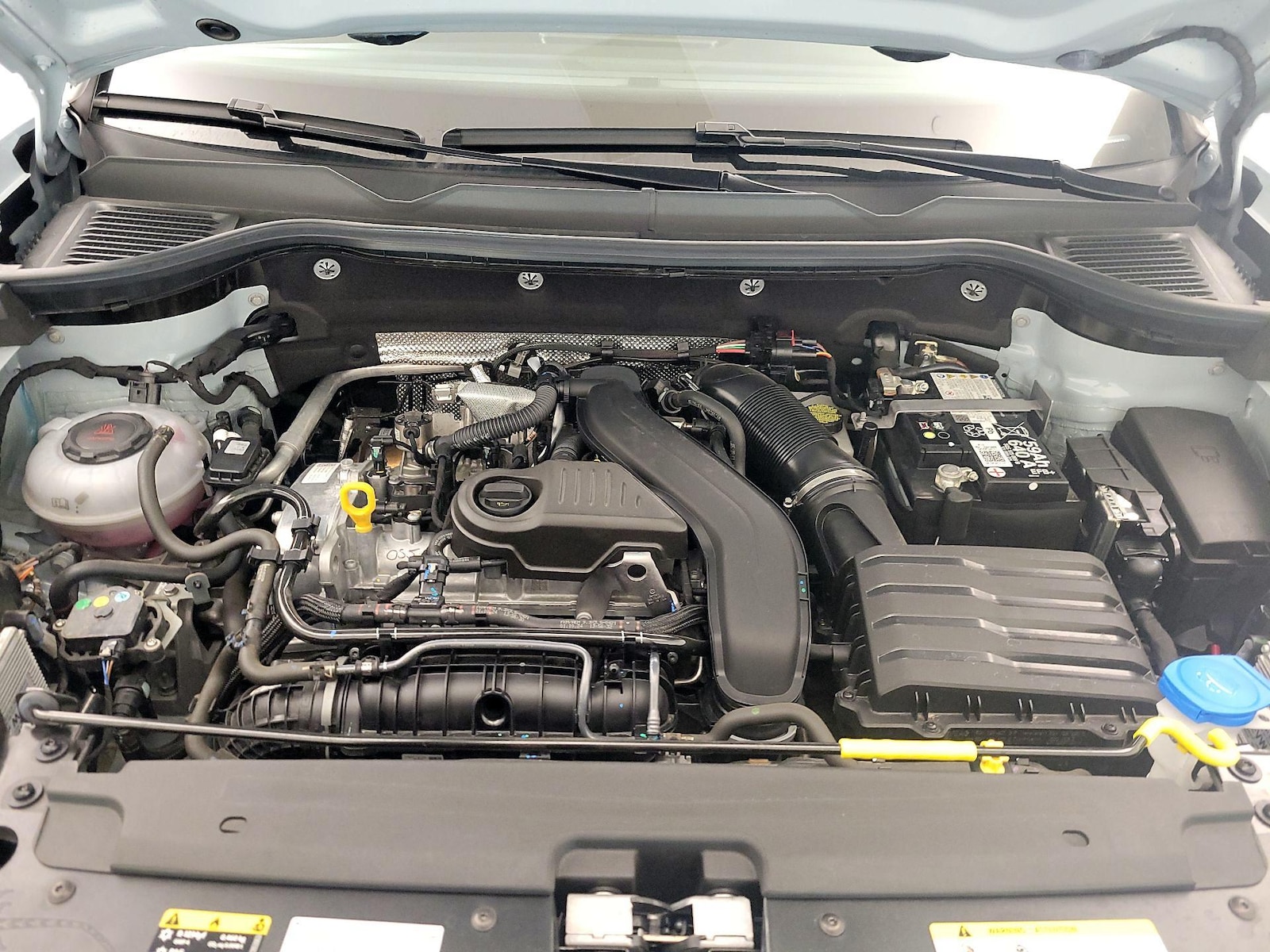 2025 Volkswagen Taos SE Black - Photo 22