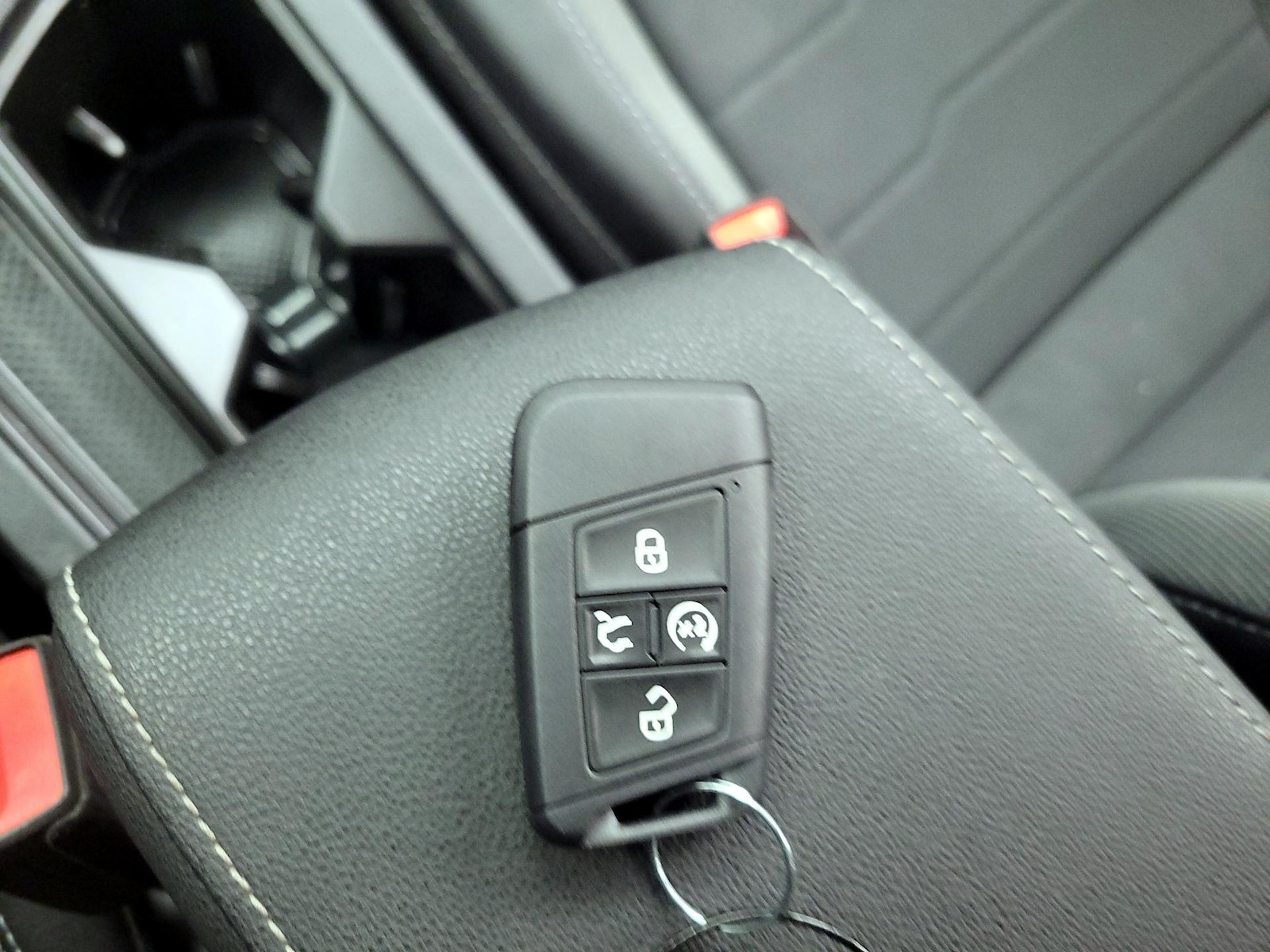 2025 Volkswagen Taos SE Black - Photo 23