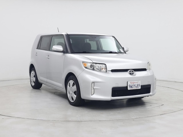Silver 2014 Scion xB Wagon Automatic