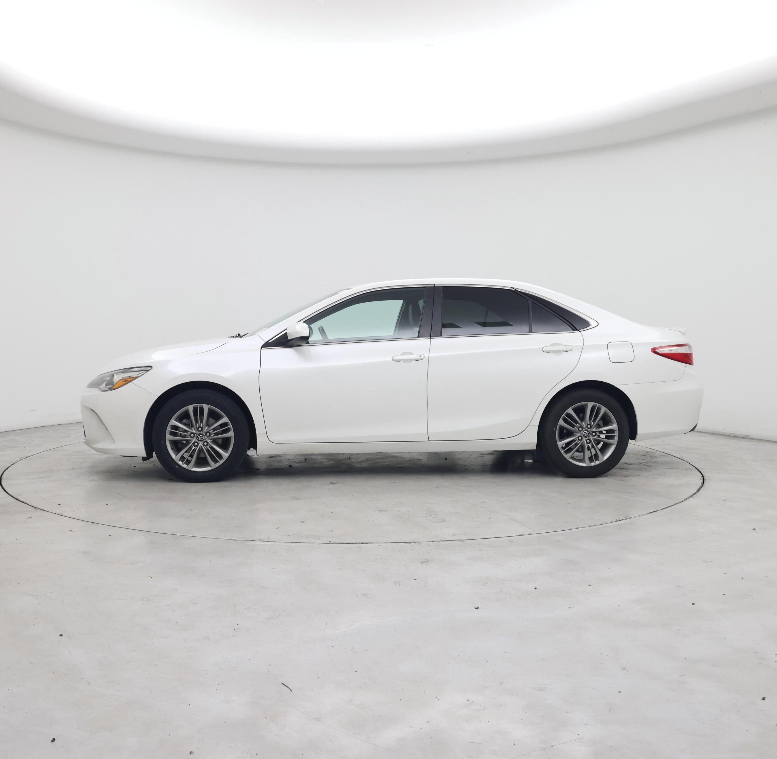 Thumbnail: 2017 Toyota Camry - 3