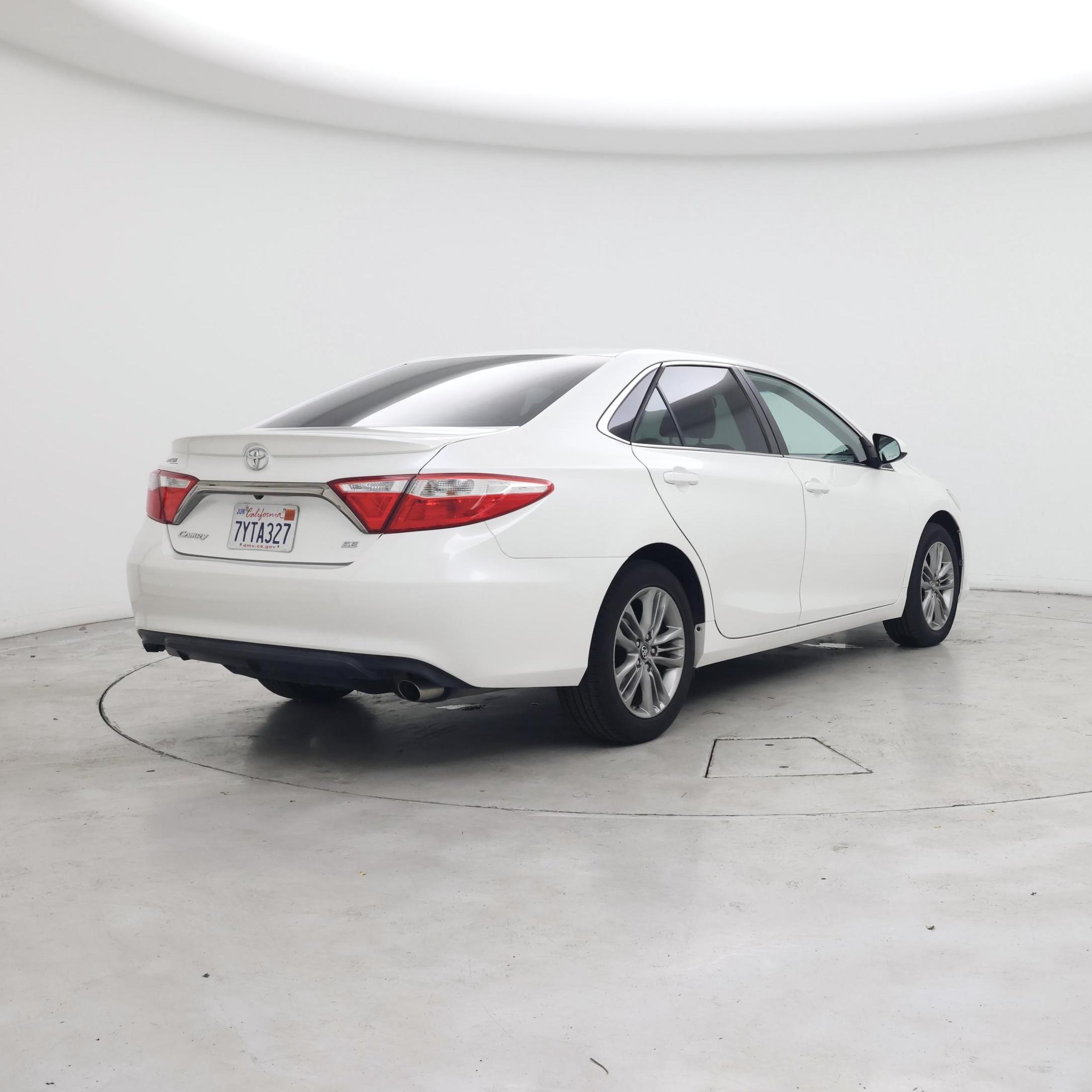 Thumbnail: 2017 Toyota Camry - 8