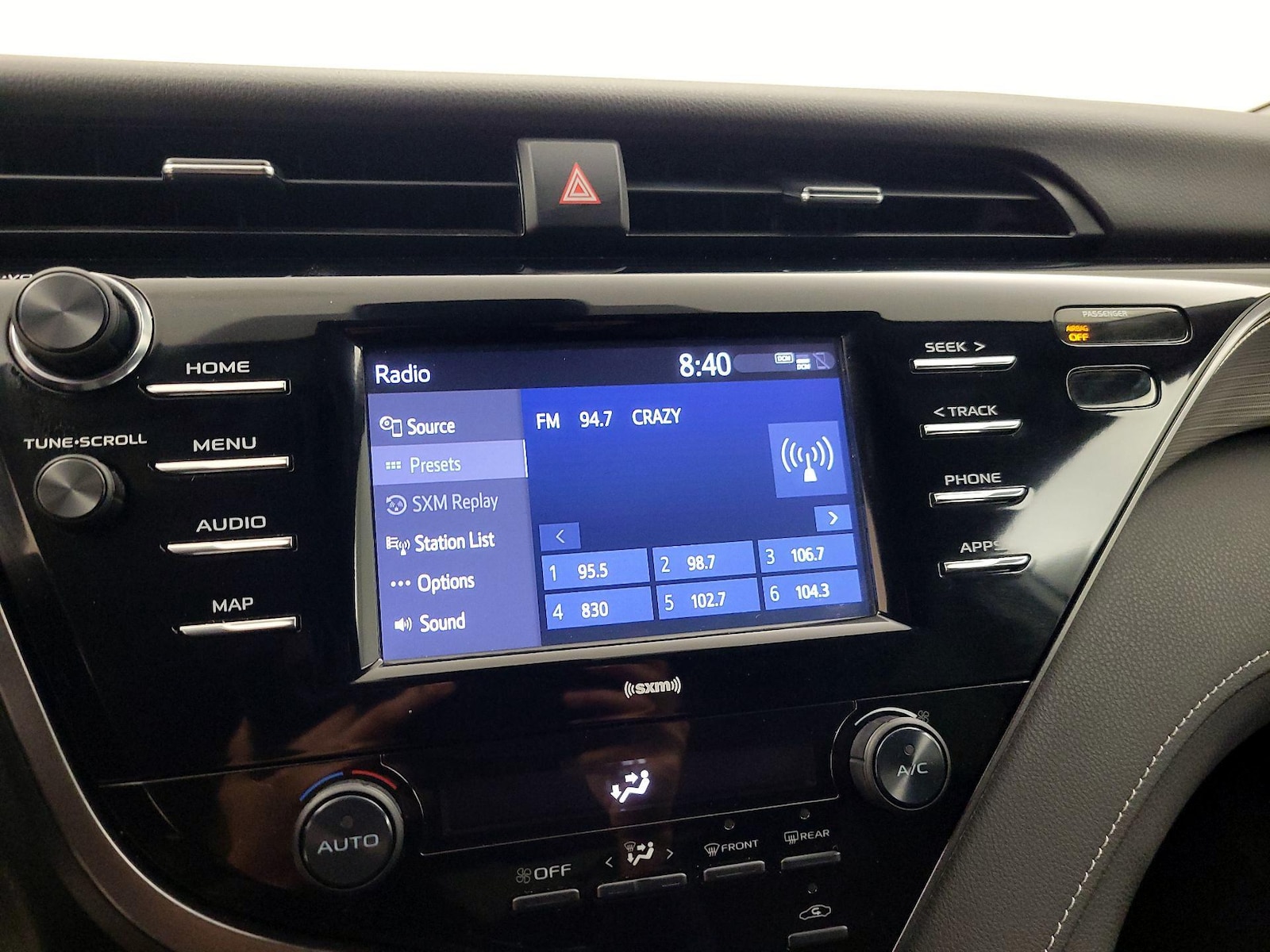 2020 Toyota Camry SE Nightshade - Photo 16