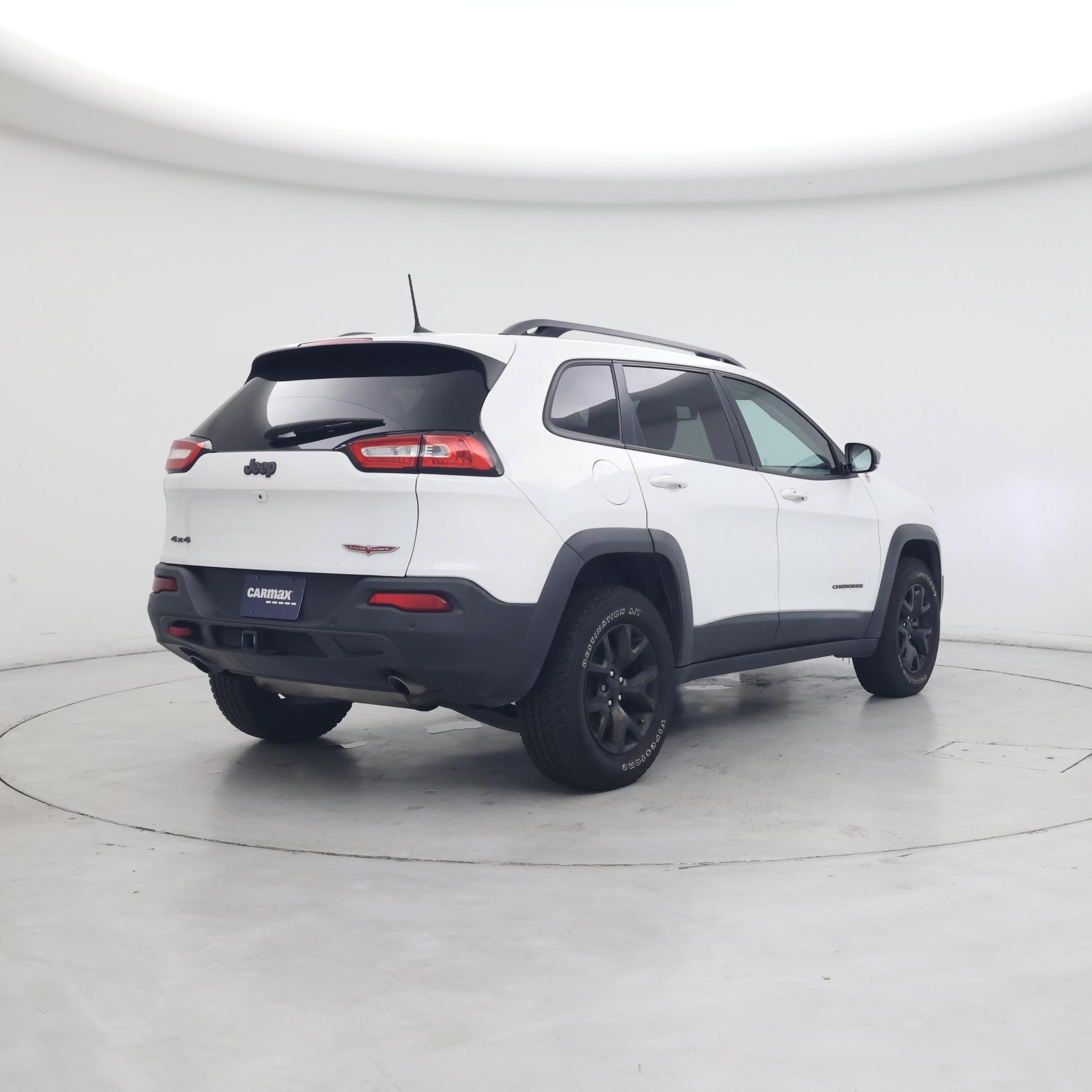 Thumbnail: 2017 Jeep Cherokee - 8