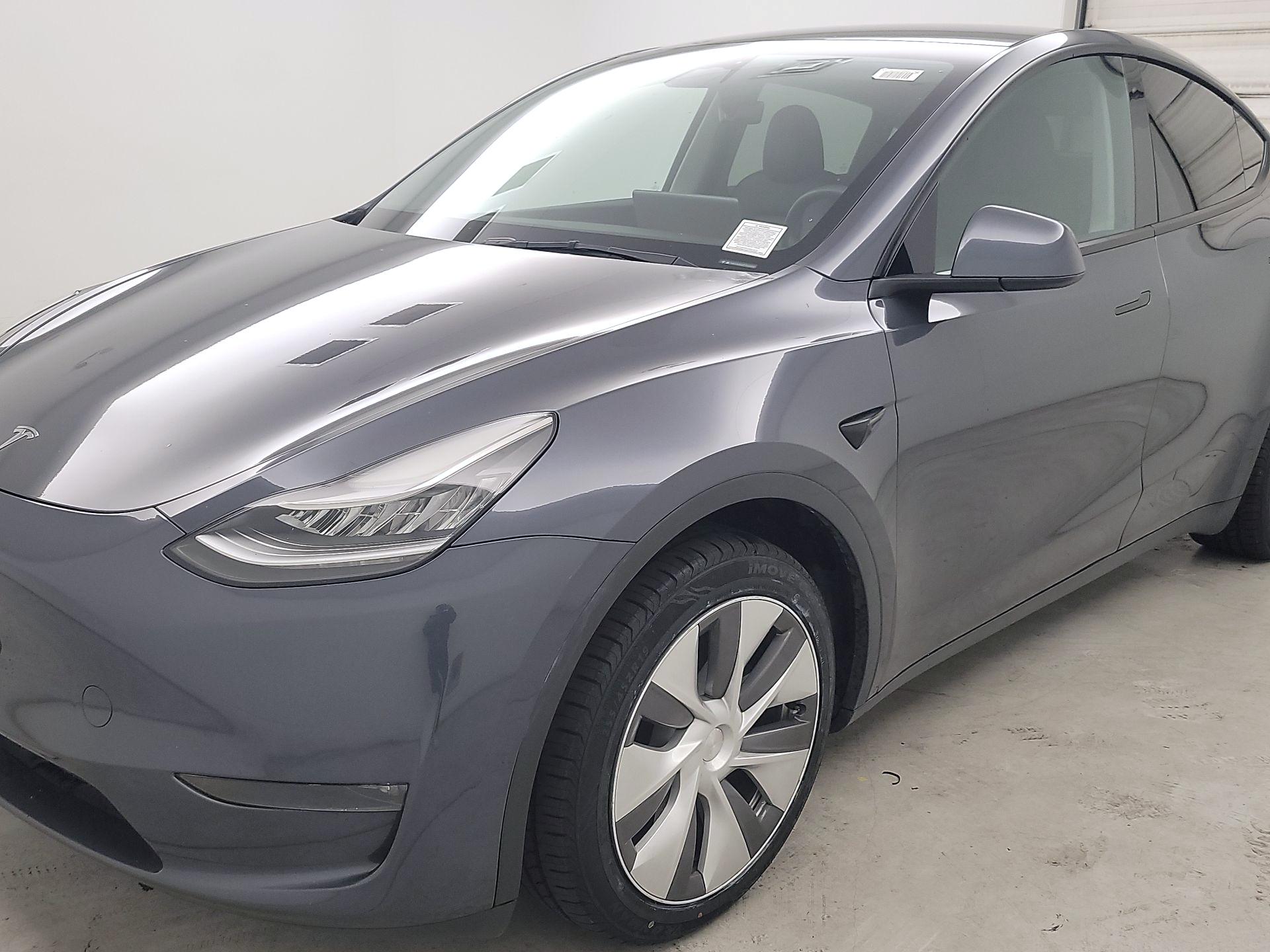 Thumbnail: 2023 Tesla Model Y - 3