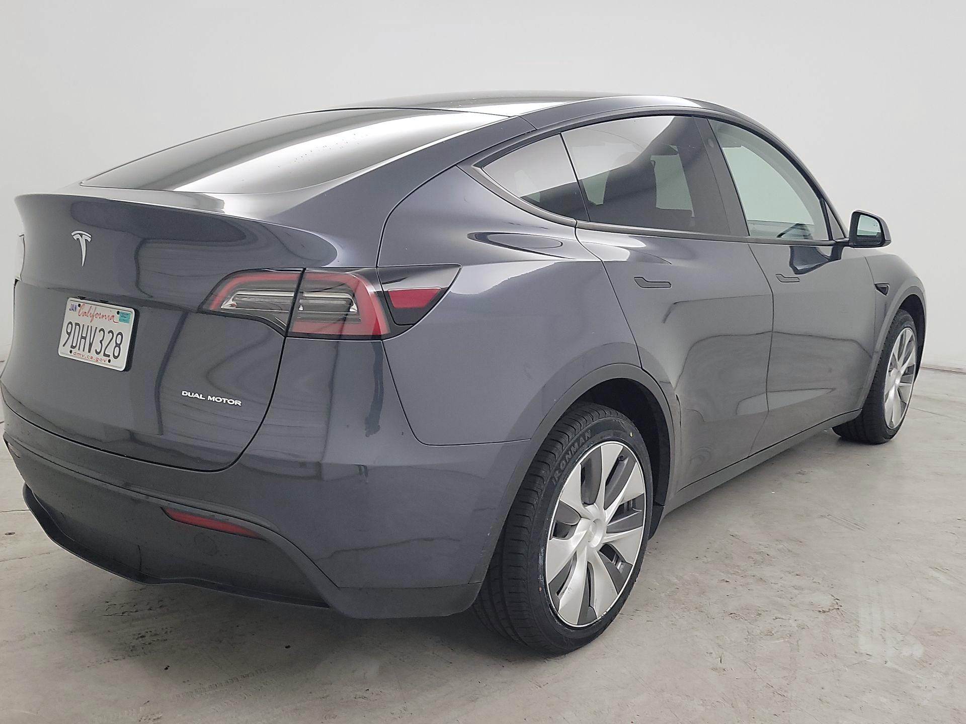 Thumbnail: 2023 Tesla Model Y - 5