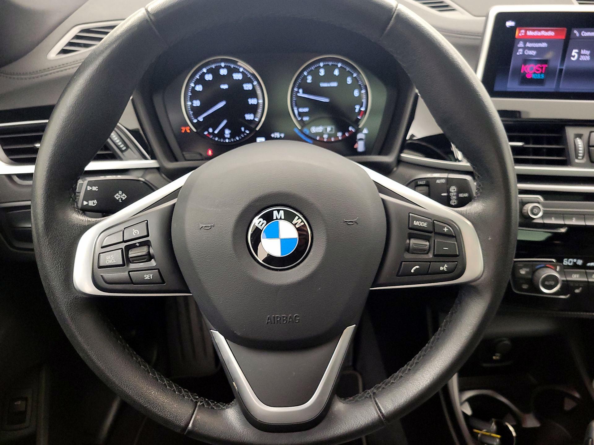 Thumbnail: 2022 BMW X1 - 10