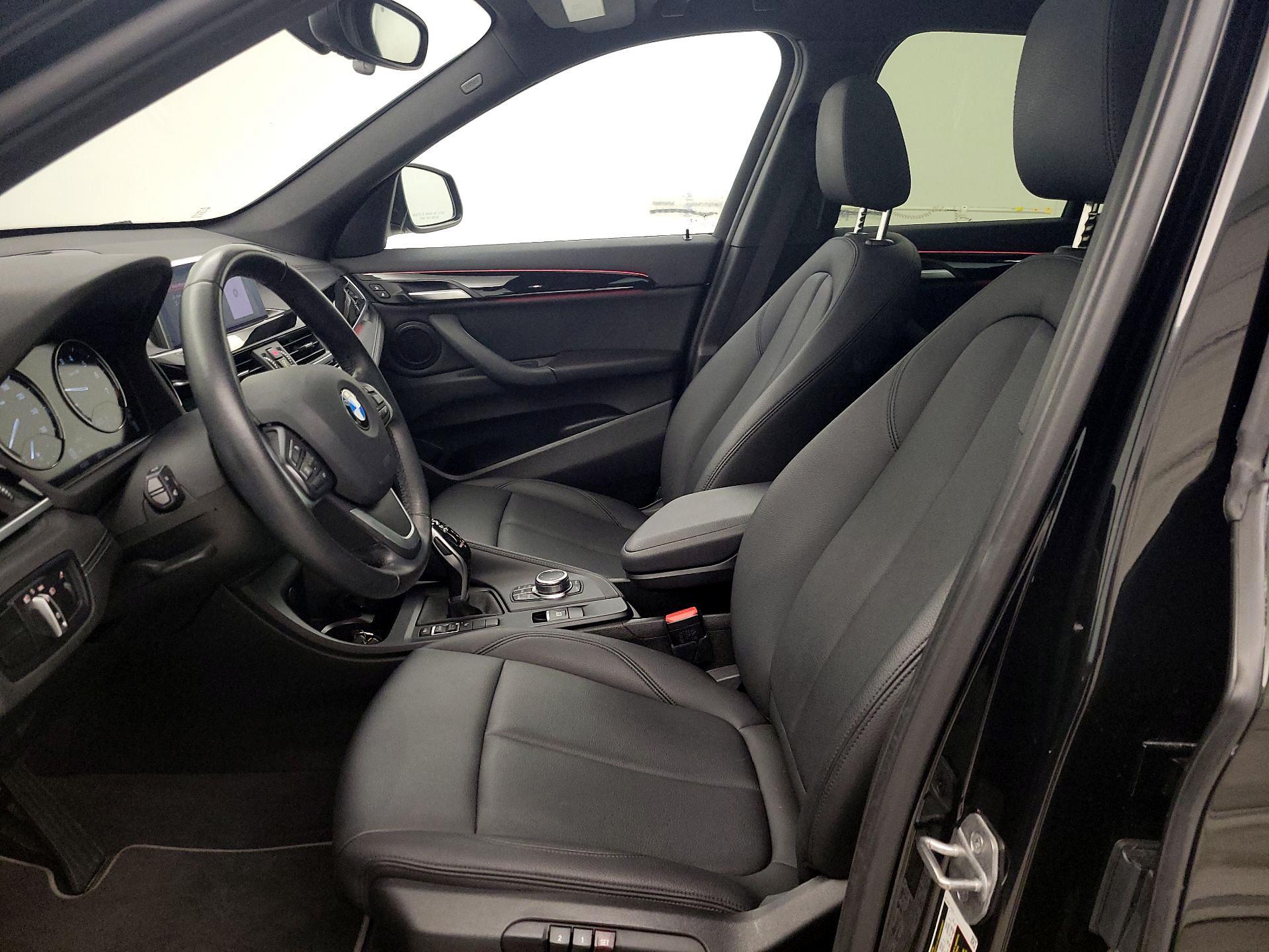 Thumbnail: 2022 BMW X1 - 11