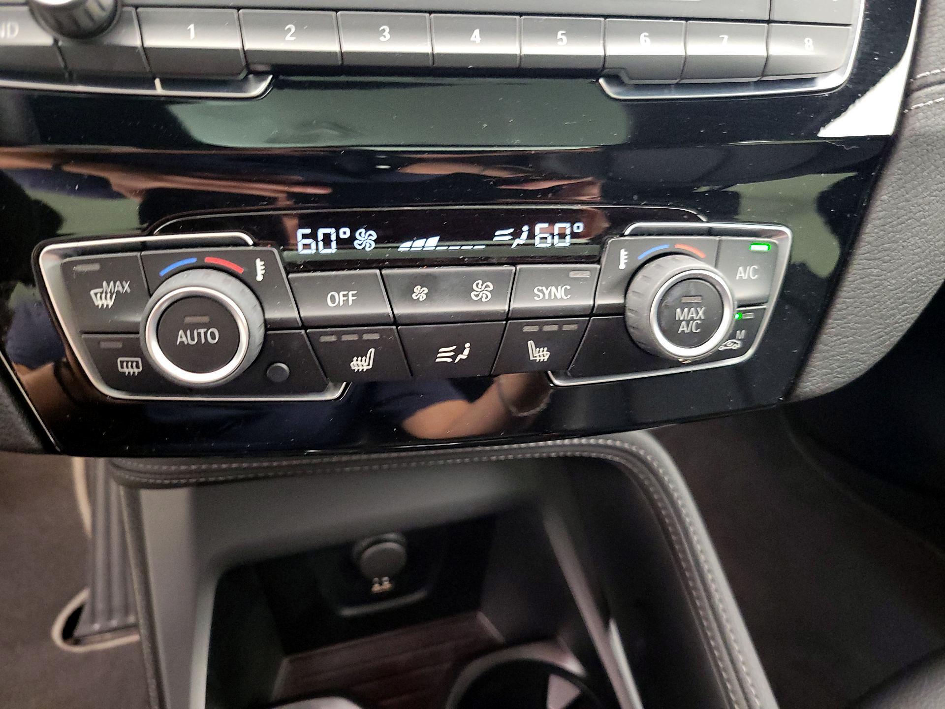 Thumbnail: 2022 BMW X1 - 17