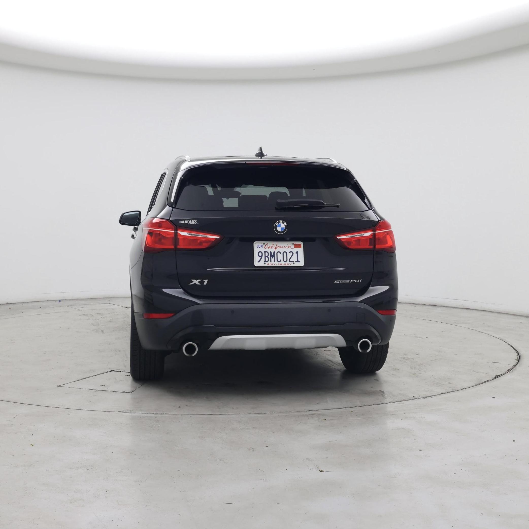 Thumbnail: 2022 BMW X1 - 6