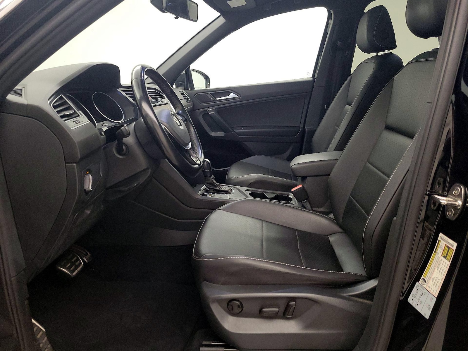 2021 Volkswagen Tiguan SE R-LINE BLACK - Photo 12