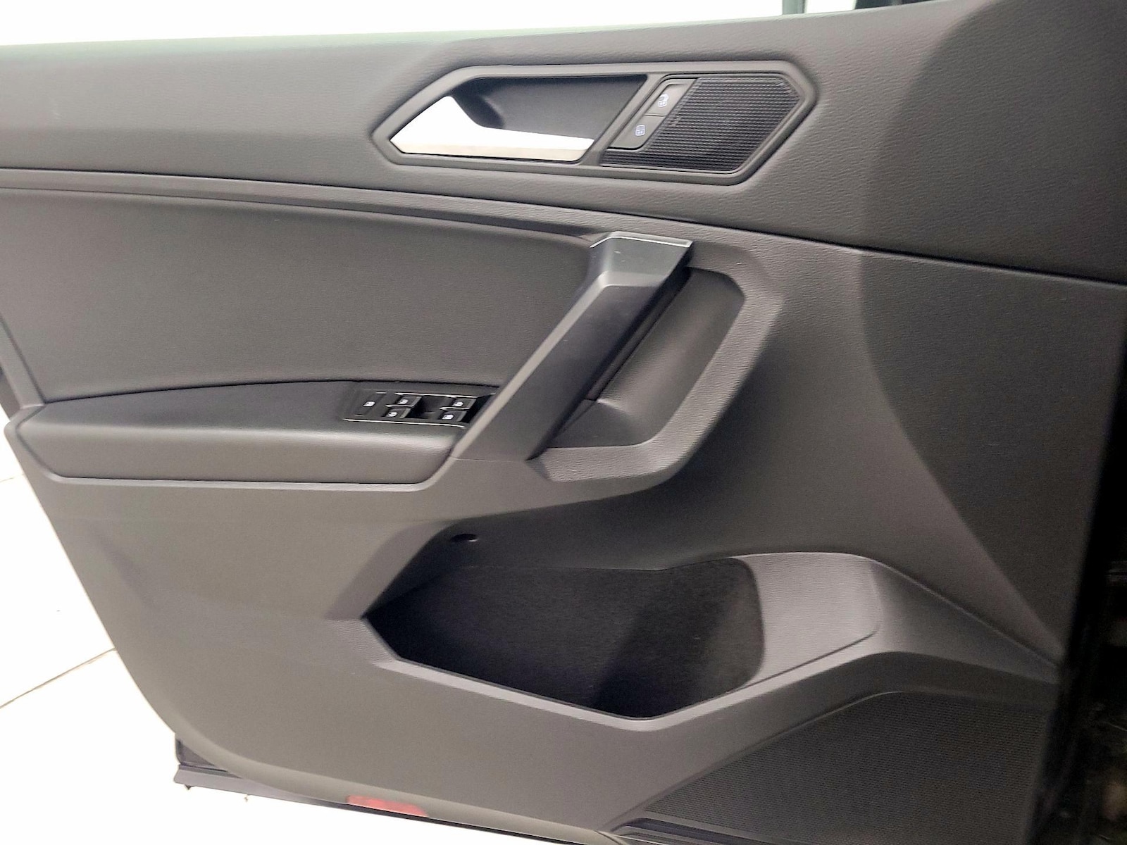 2021 Volkswagen Tiguan SE R-LINE BLACK - Photo 13