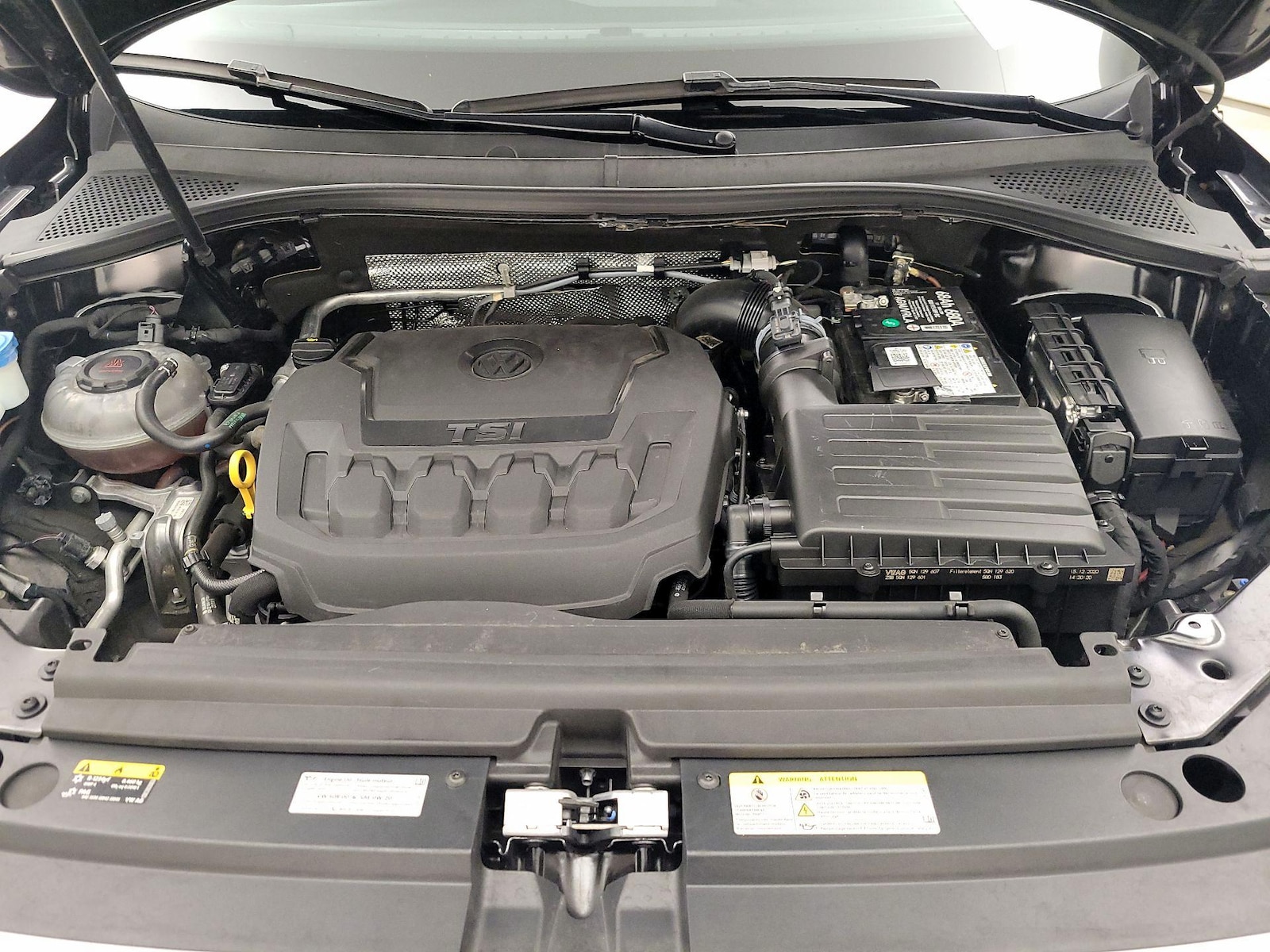 2021 Volkswagen Tiguan SE R-LINE BLACK - Photo 22