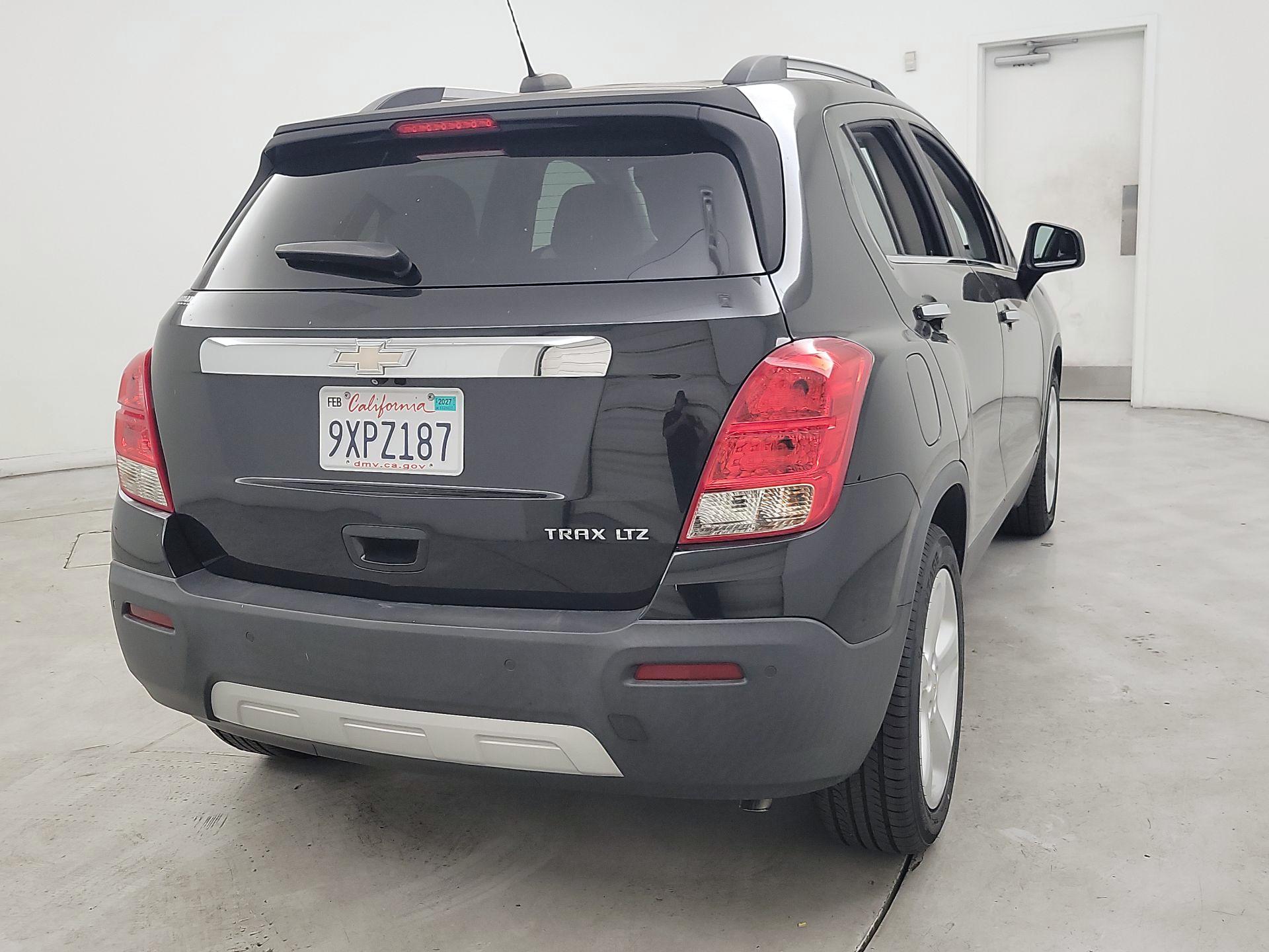 Thumbnail: 2015 Chevrolet Trax - 5