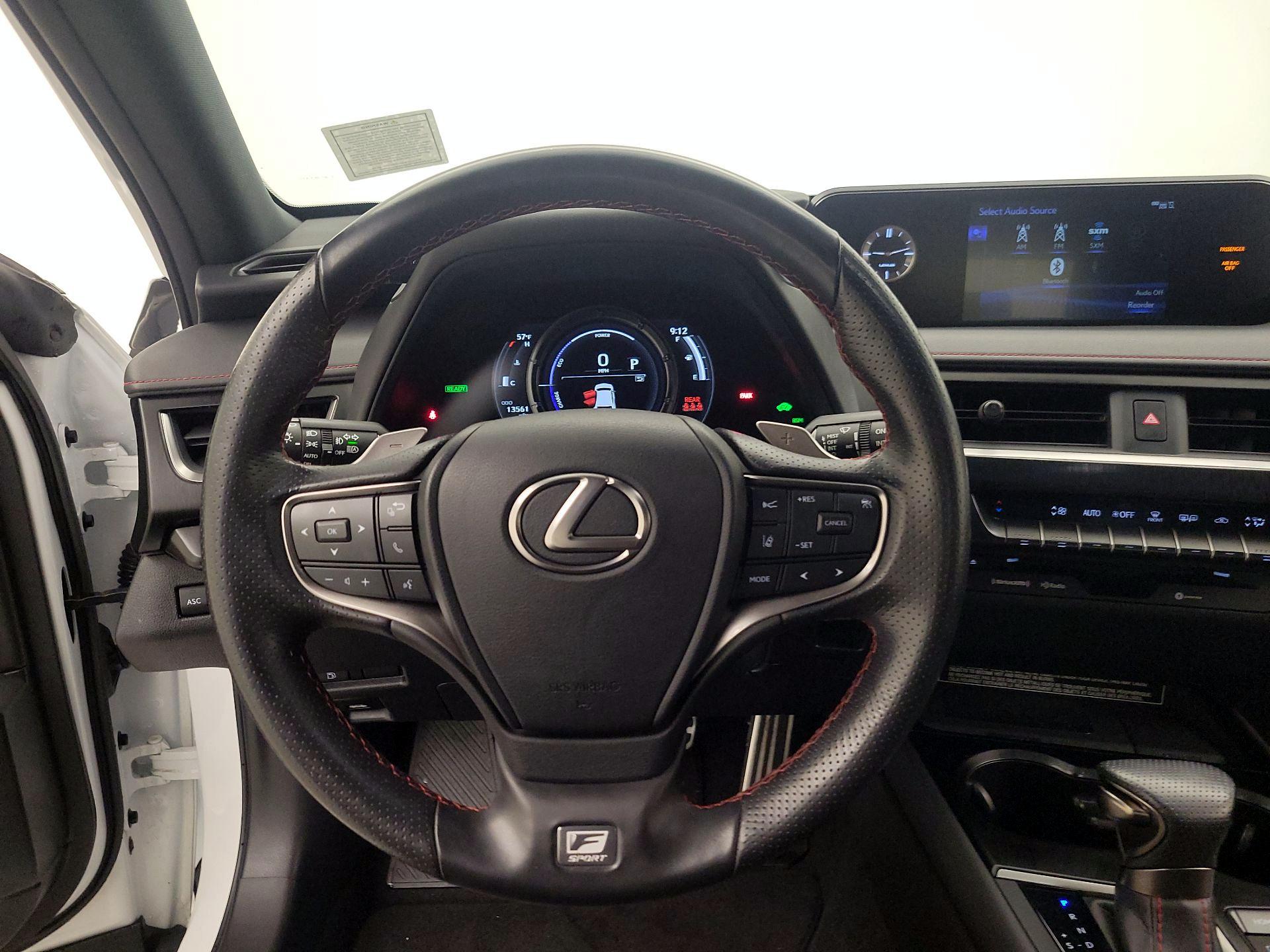 Thumbnail: 2021 Lexus UX - 10