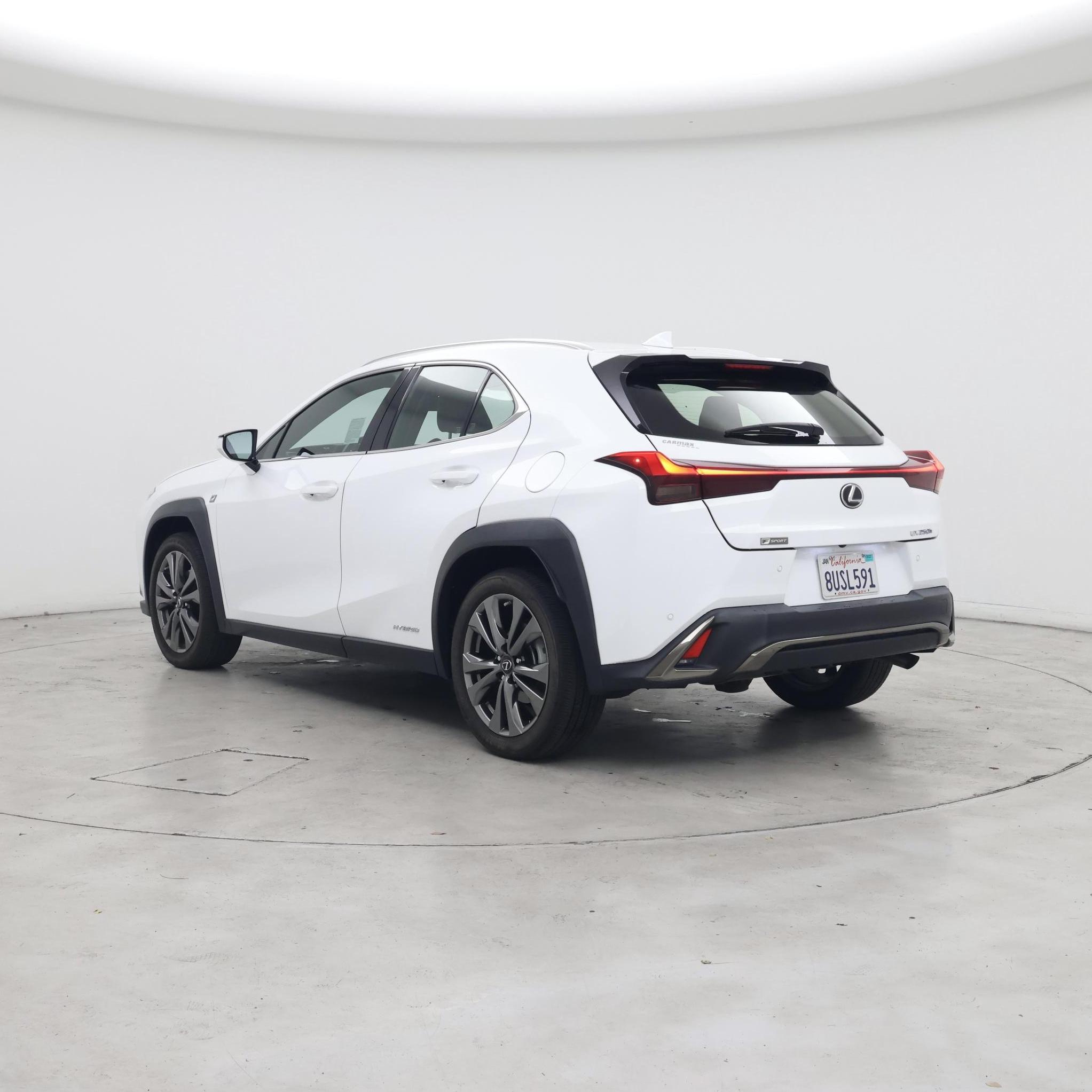 Thumbnail: 2021 Lexus UX - 2
