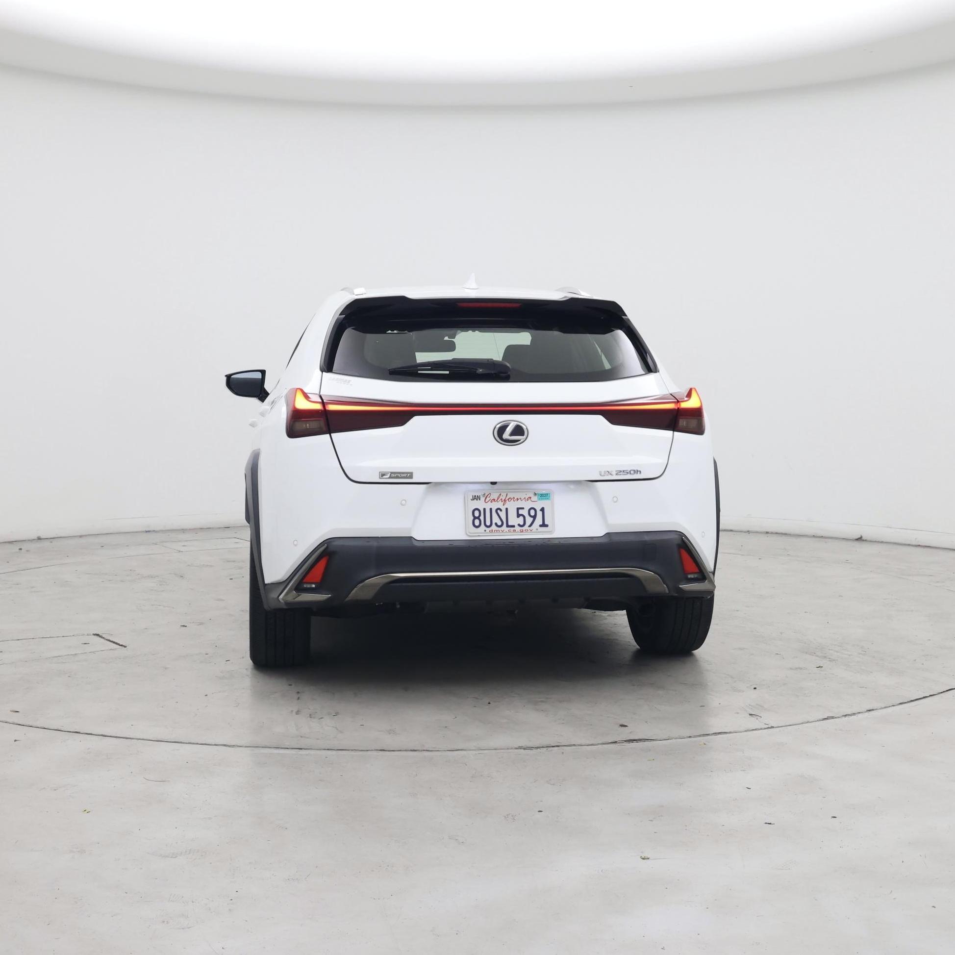 Thumbnail: 2021 Lexus UX - 6
