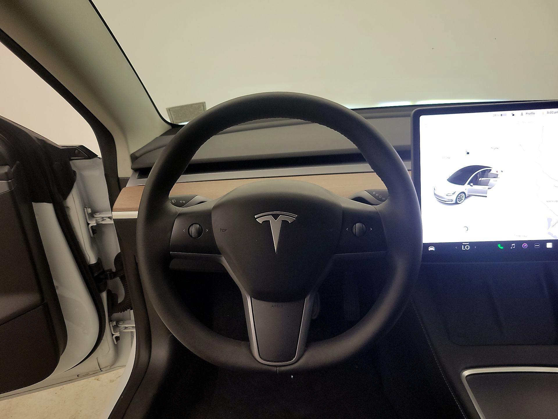 Thumbnail: 2023 Tesla Model 3 - 10