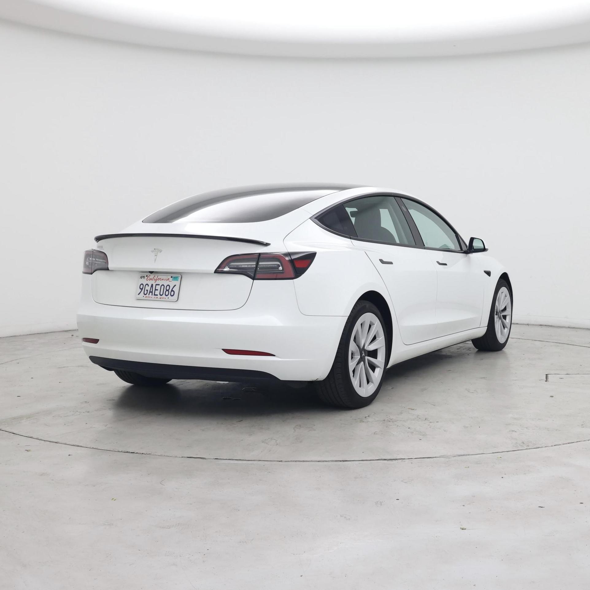 Thumbnail: 2023 Tesla Model 3 - 8